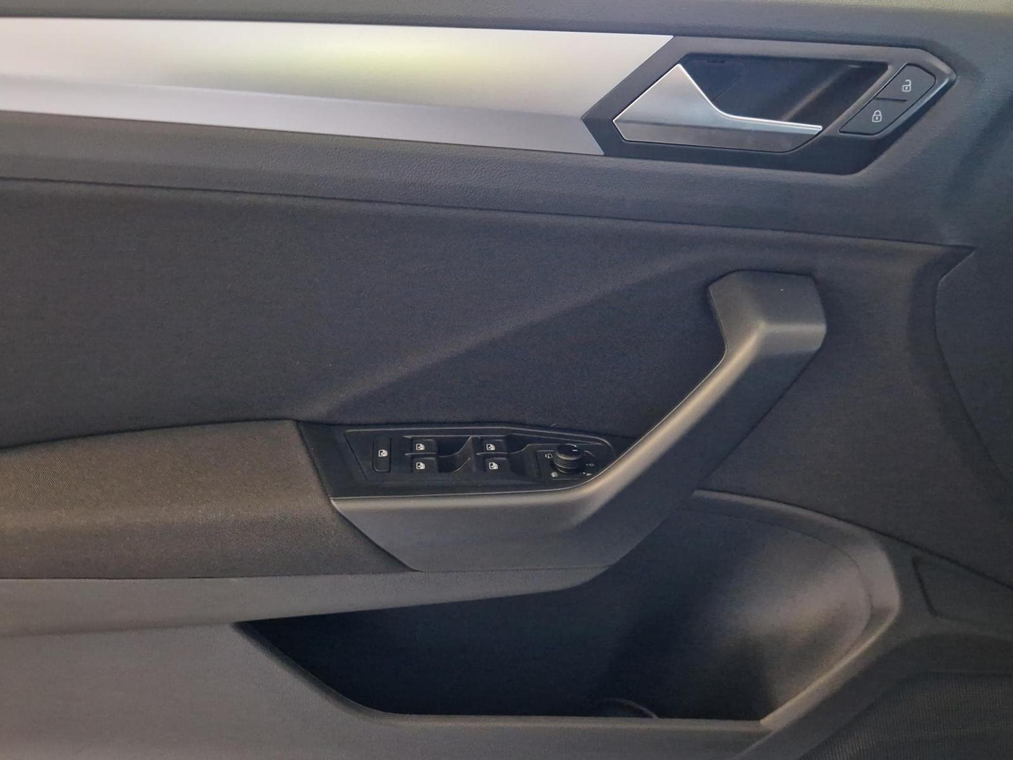 VW T-Roc LIFE (2026) - Foto 14