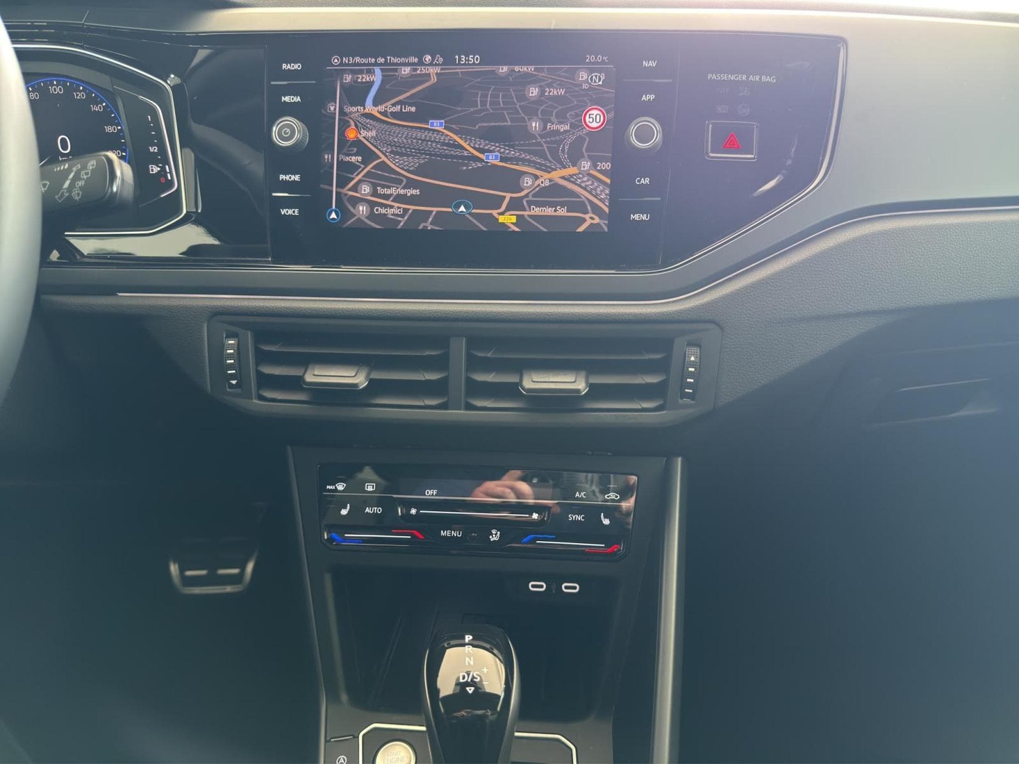 VW Taigo R-LINE (2025) - Foto 13