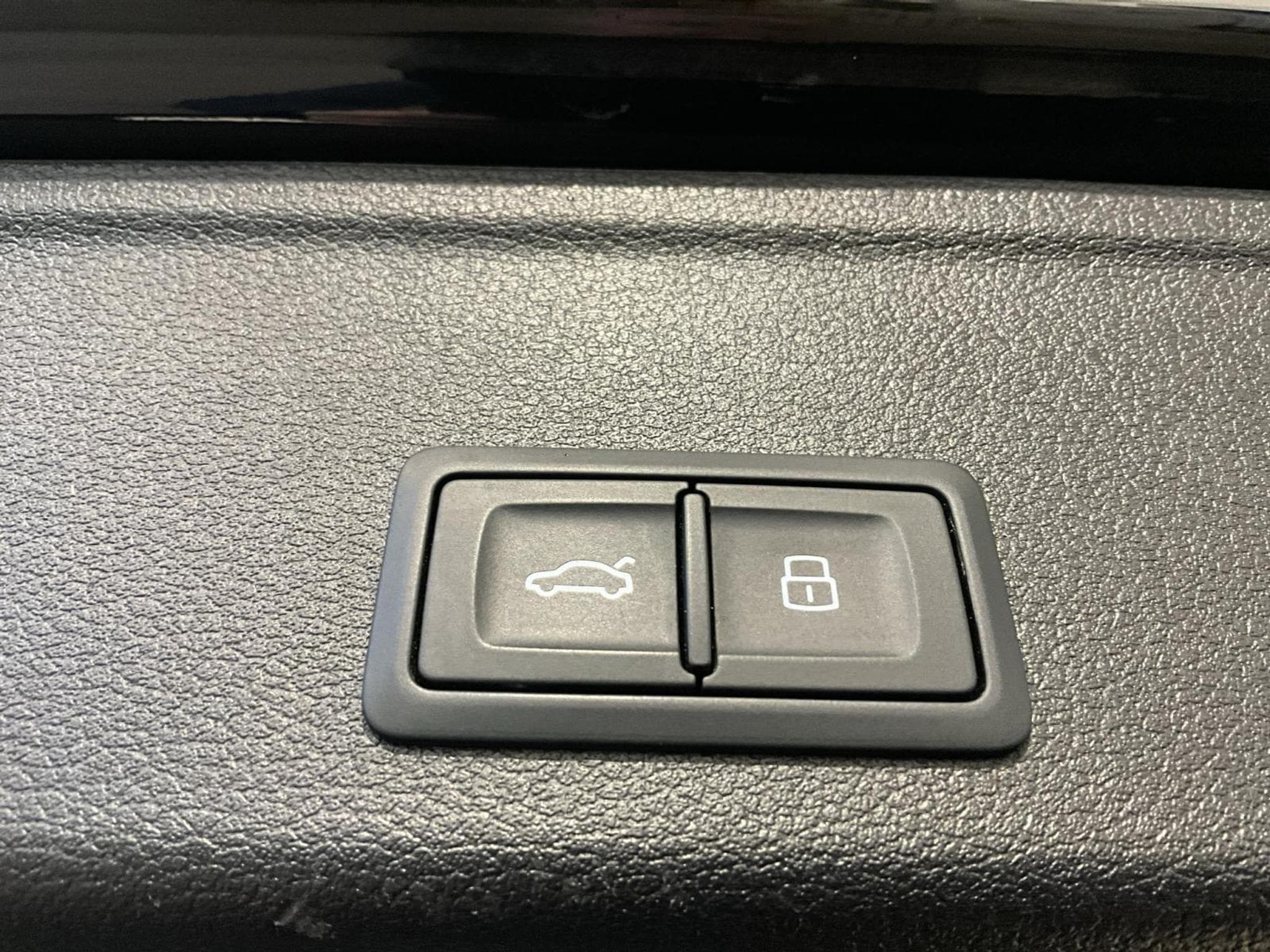 Audi RS4 Avant+Quattro+TipTronic+Led+Navi (2020) - Photo 18