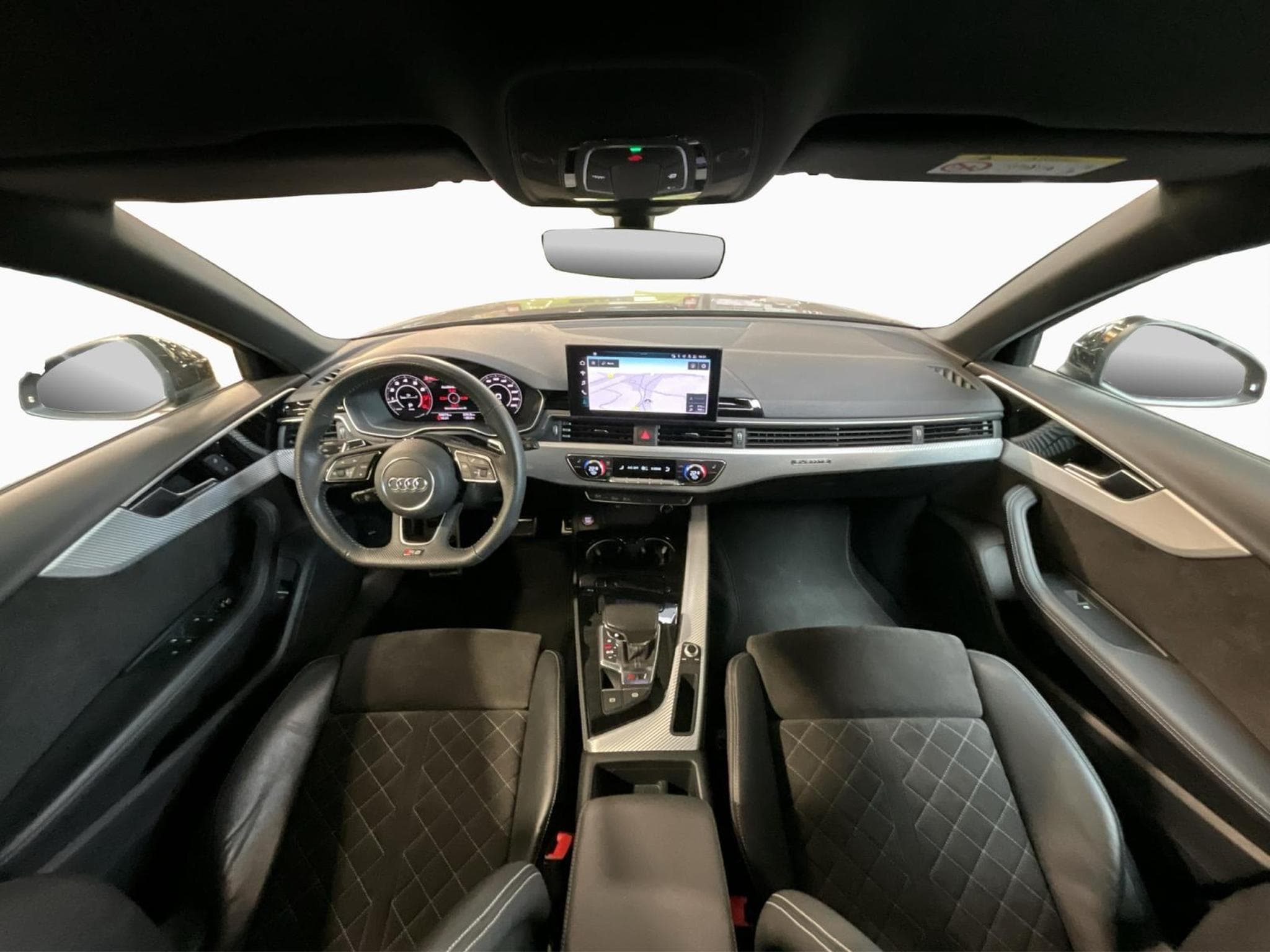Audi RS4 Avant+Quattro+TipTronic+Led+Navi (2020) - Photo 2