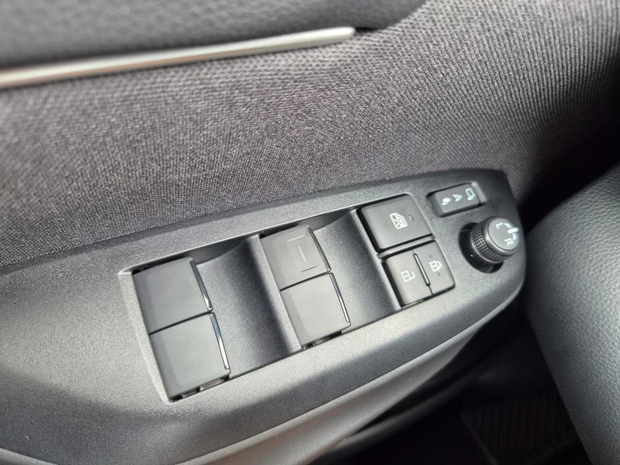 Toyota Yaris Style Cross (2026) - Photo 15