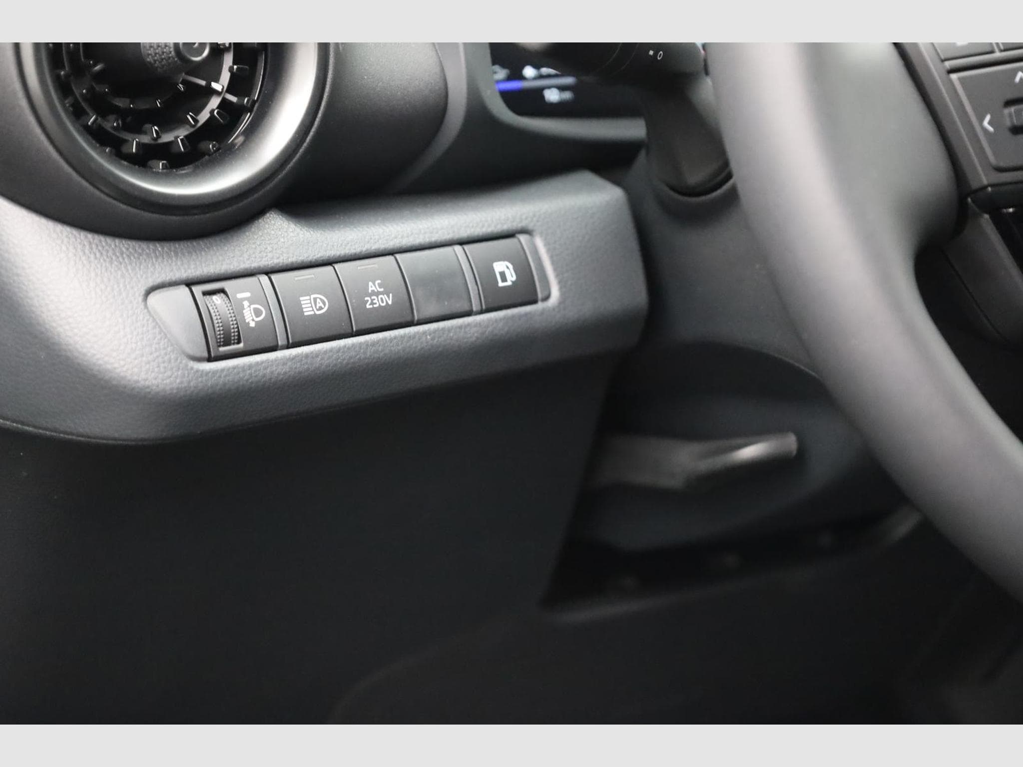 Toyota C-HR Teamplayer (2026) - Photo 16
