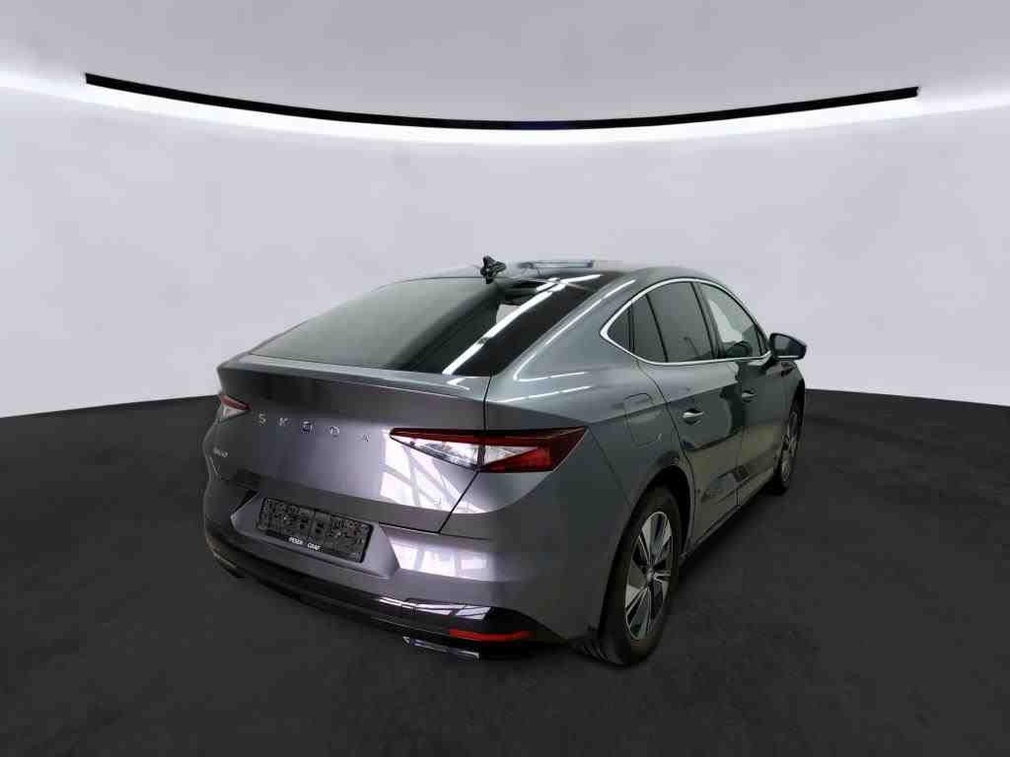 Skoda Enyaq Standard (2024) - Photo 3