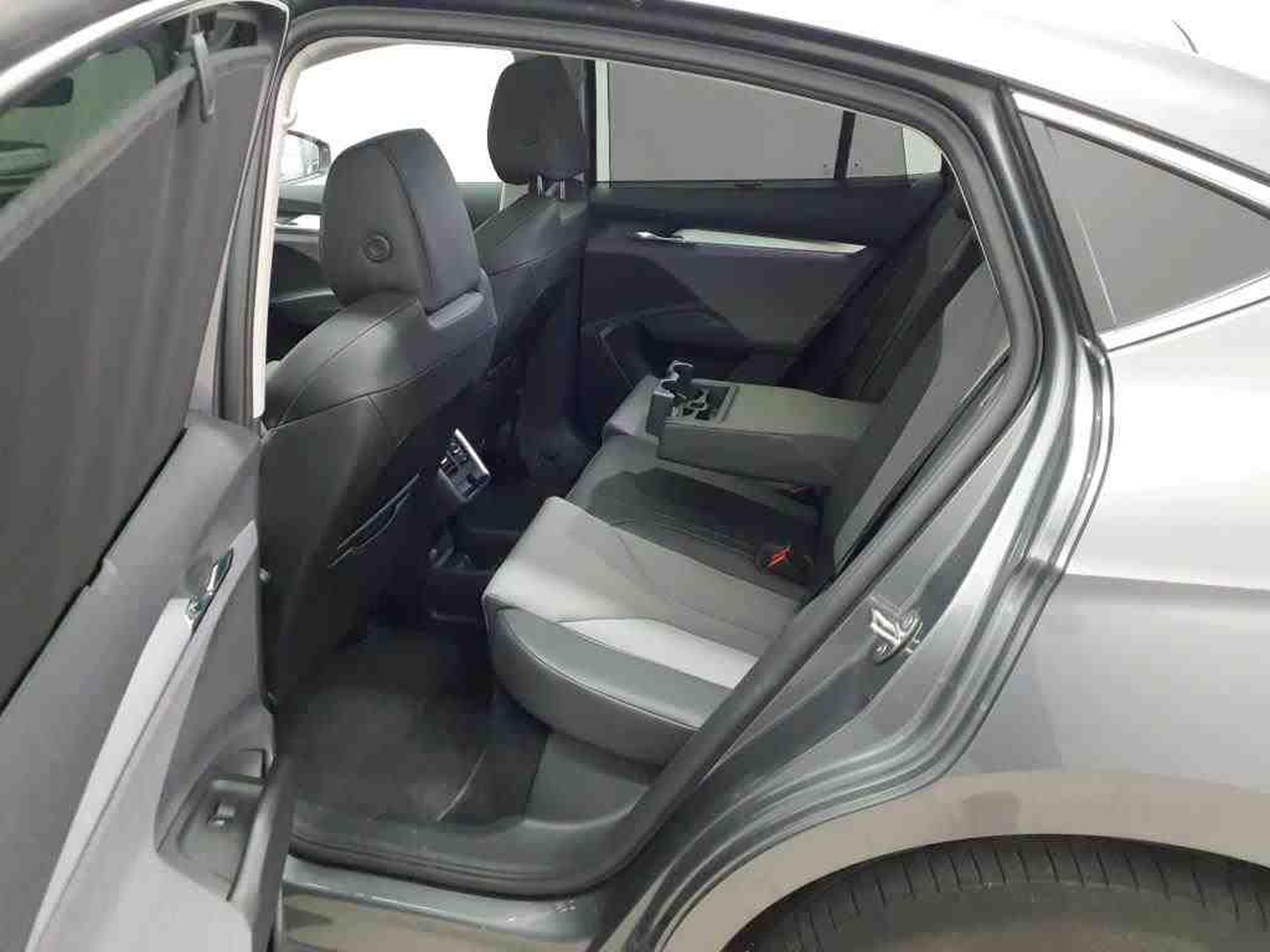 Skoda Enyaq Standard (2024) - Photo 7