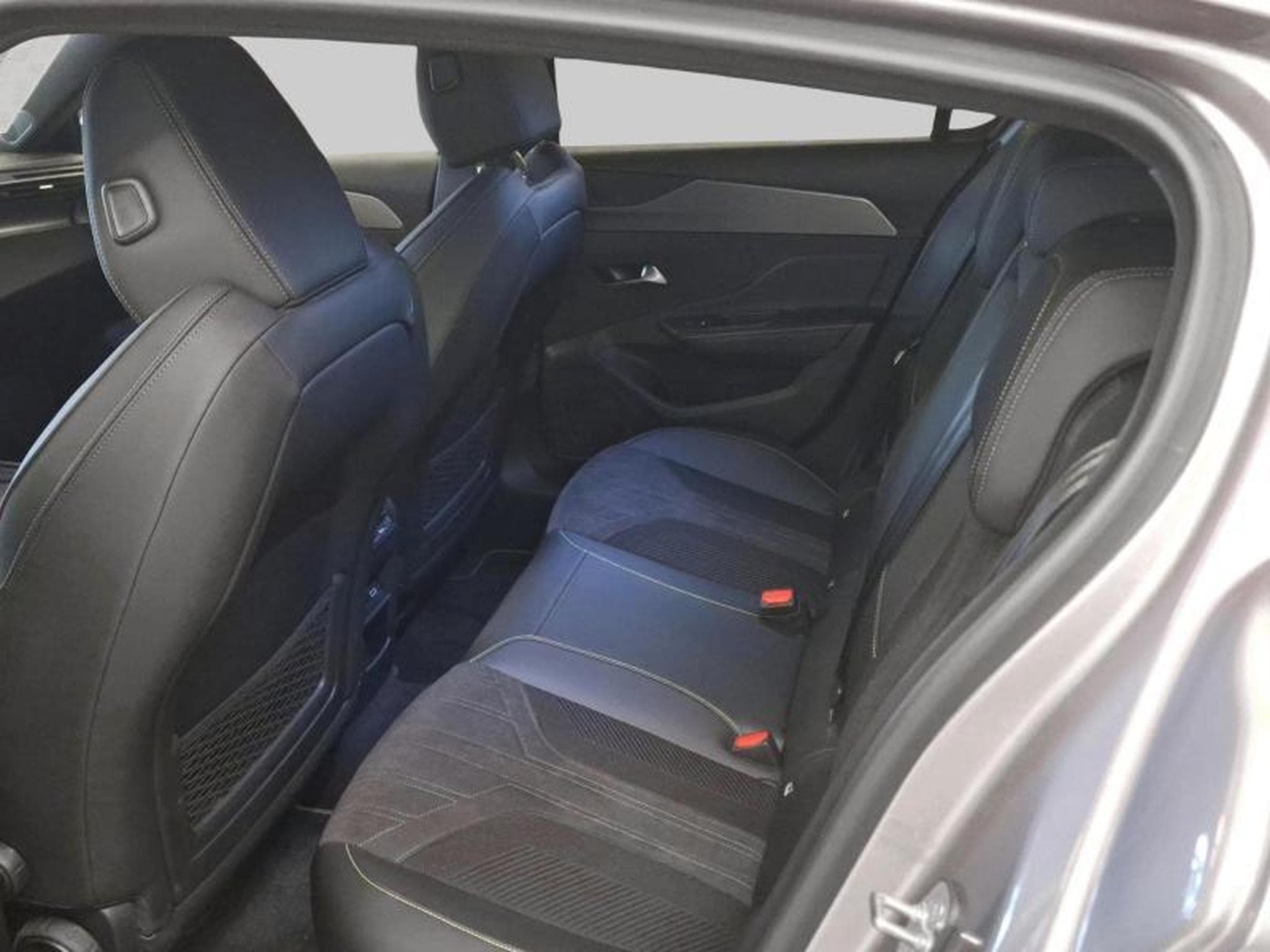 Peugeot 308 GT EAT8 (2024) - Foto 12
