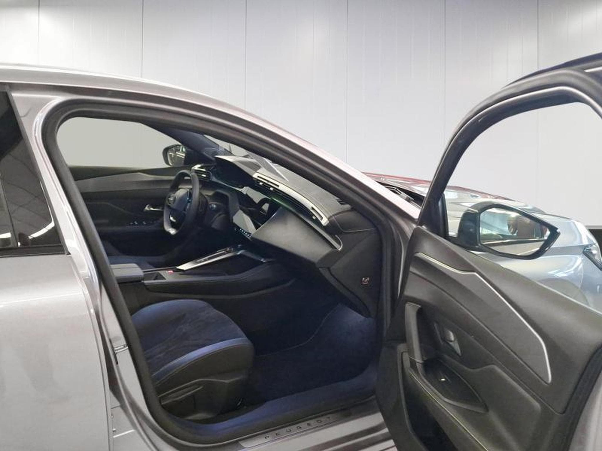 Peugeot 308 GT EAT8 (2024) - Foto 9