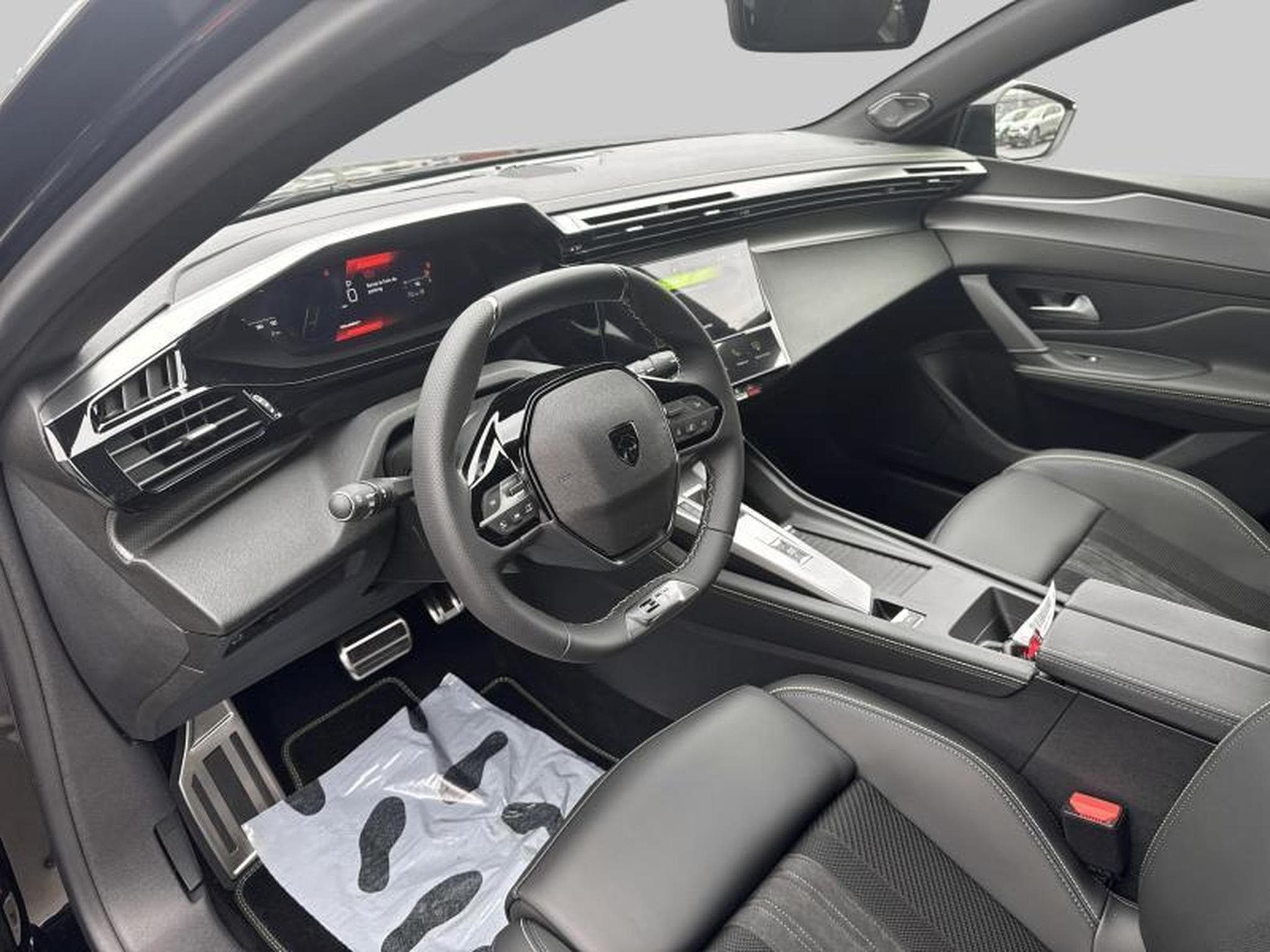 Peugeot 408 GT Hybrid 145 e-DCS6 (2025) - Foto 11