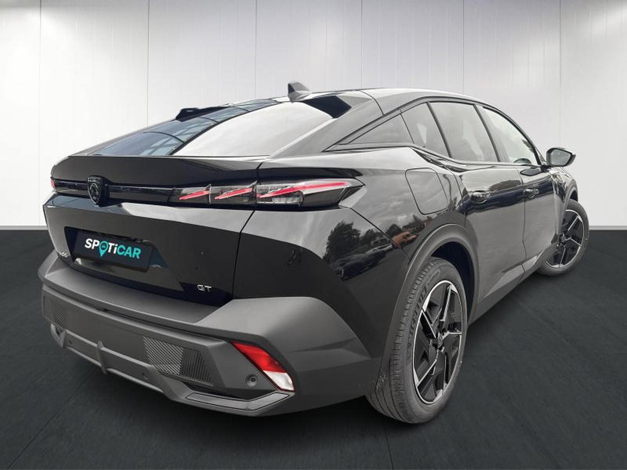 Peugeot 408 GT Hybrid 145 e-DCS6 (2025) - Foto 4