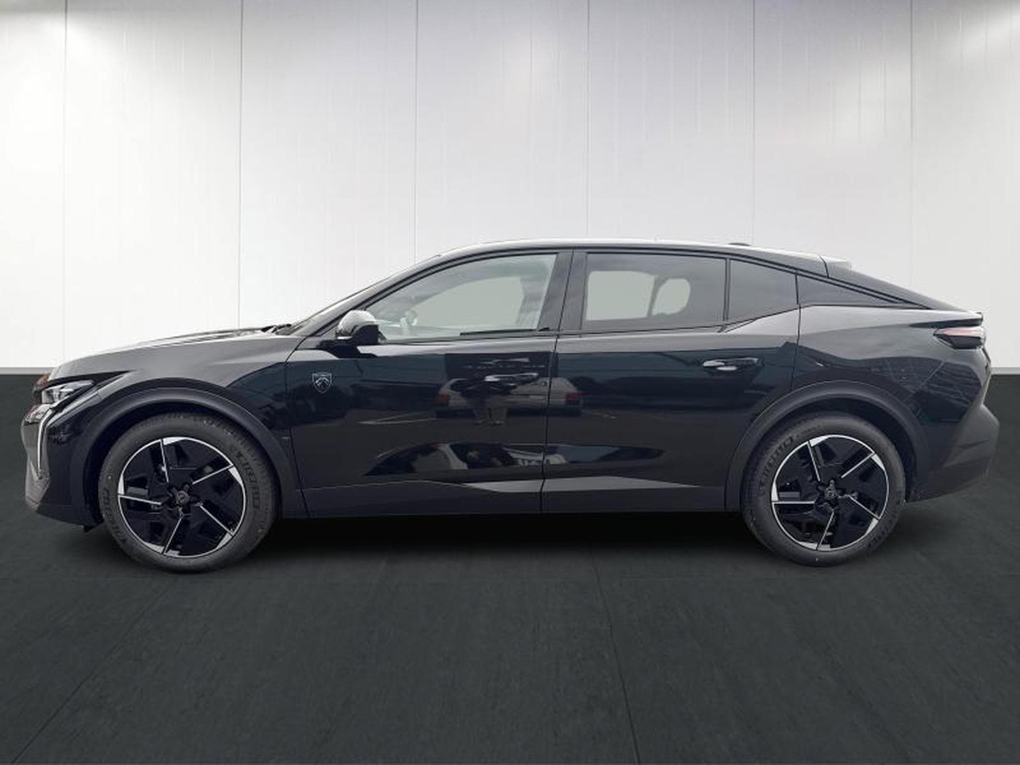 Peugeot 408 GT Hybrid 145 e-DCS6 (2025) - Foto 7