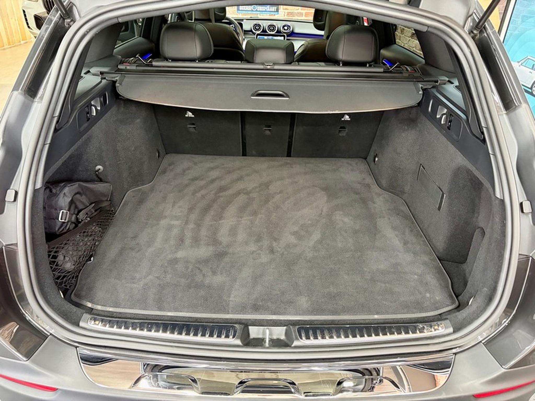 Mercedes C 220 C 220d T 2.0 197cv Auto 4x4 All Terrain LUXURY-LINE (2025) - Photo 7