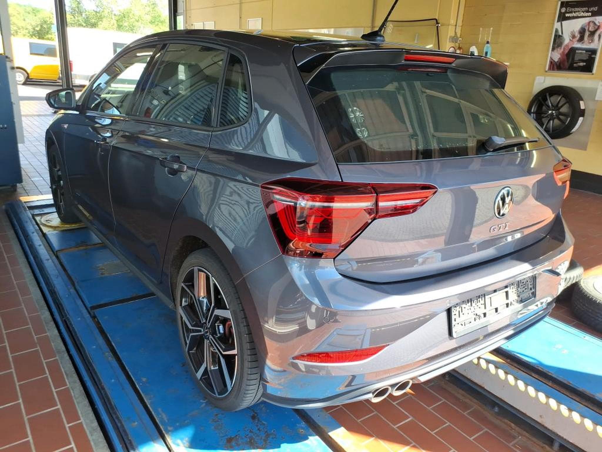 VW Polo 2.0 TSI 207 CV DSG7 * MATRIX * CARPLAY * (2022) - Foto 3