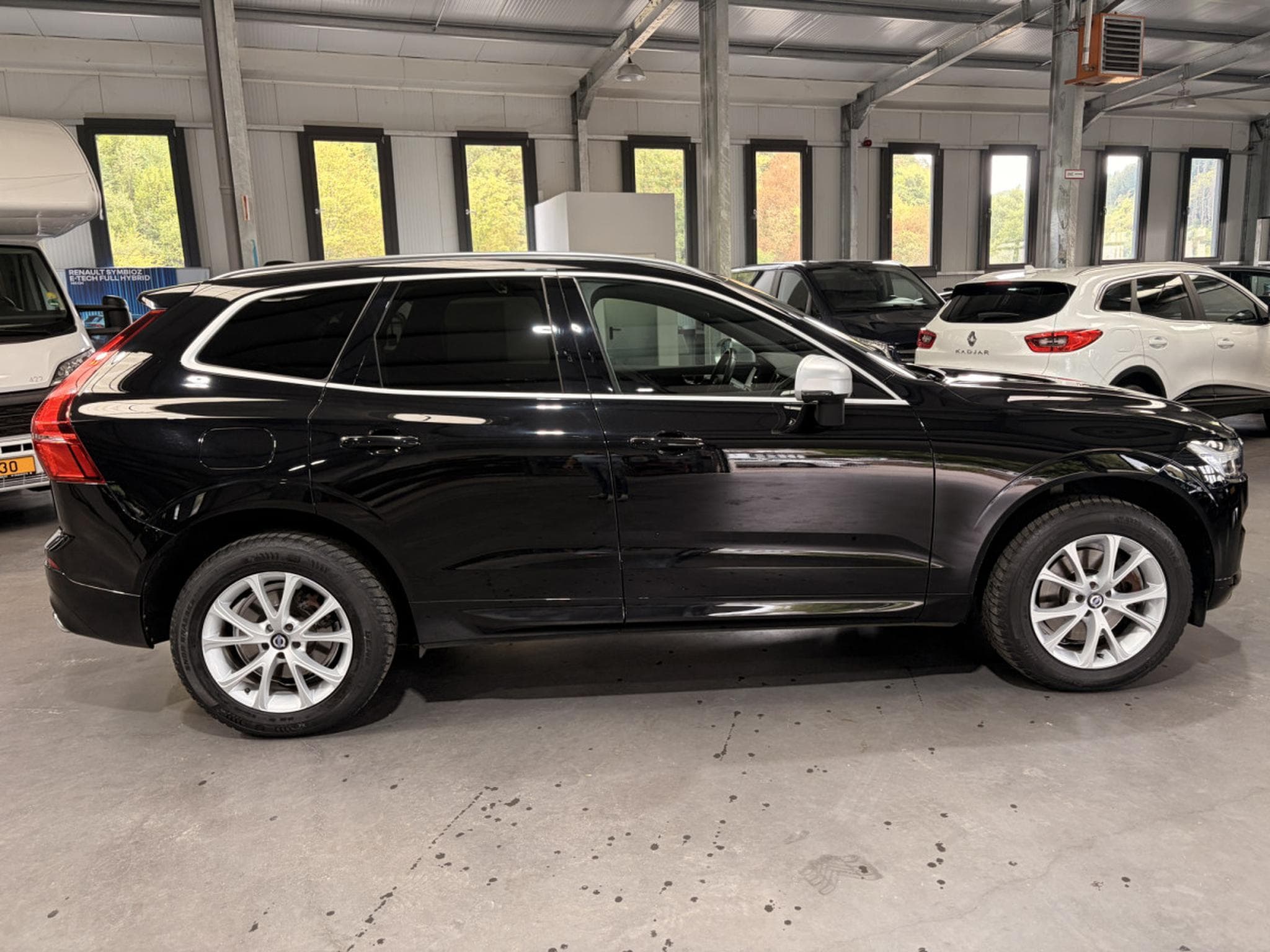 Volvo XC60 2.0 R-Design AWD 250HP (2019) - Photo 2
