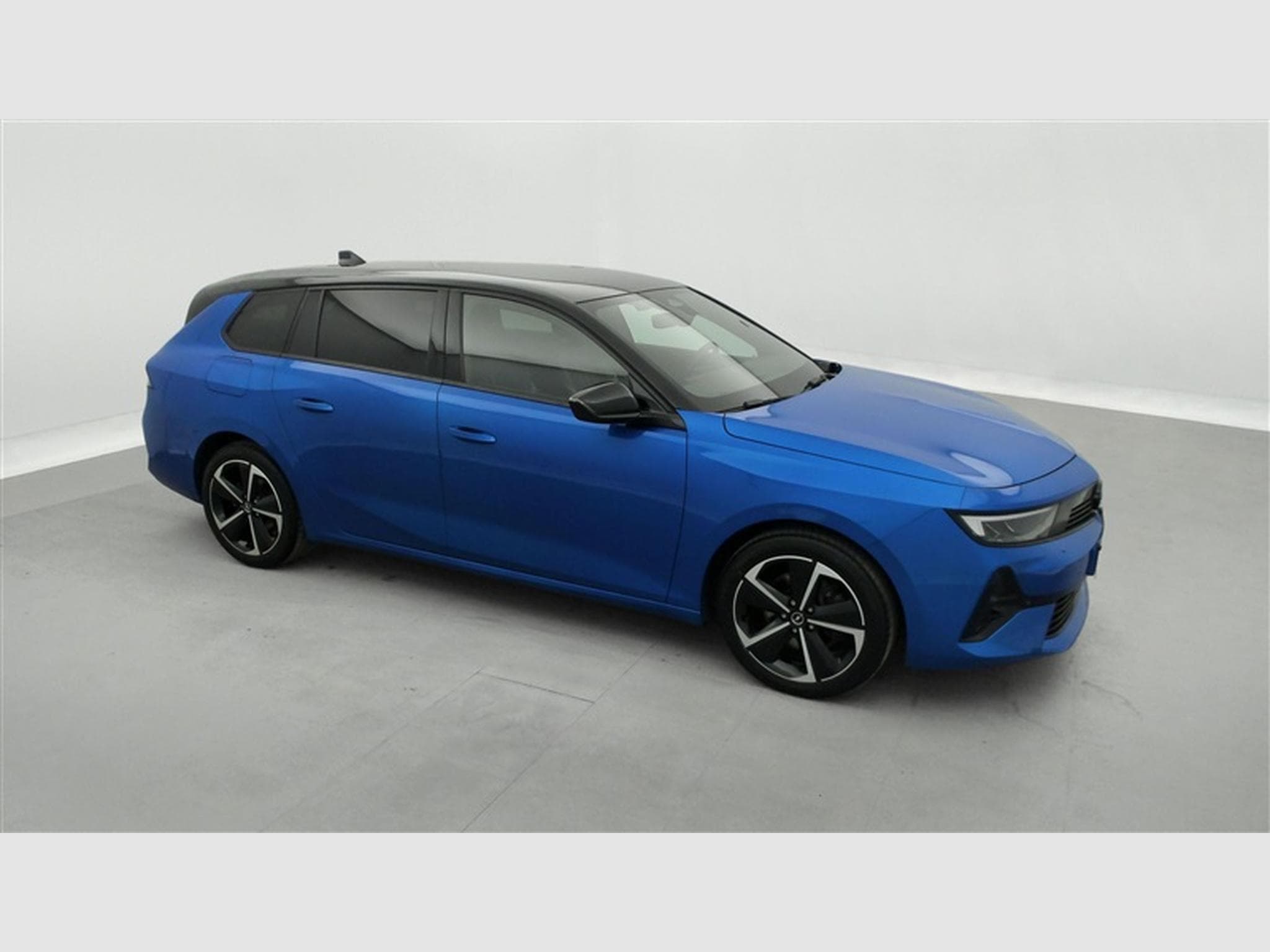 Opel Astra 1.5 Turbo D GS S/S NAV/CARPLAY/CAMERA (2024) - Foto 23