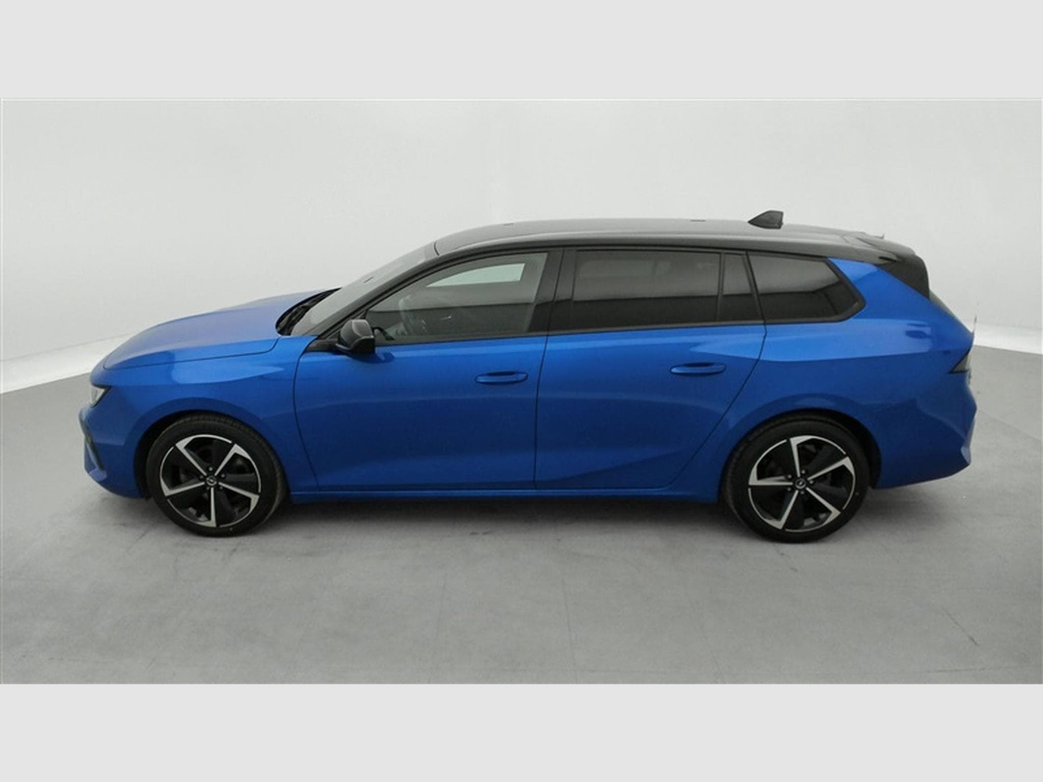Opel Astra 1.5 Turbo D GS S/S NAV/CARPLAY/CAMERA (2024) - Foto 3