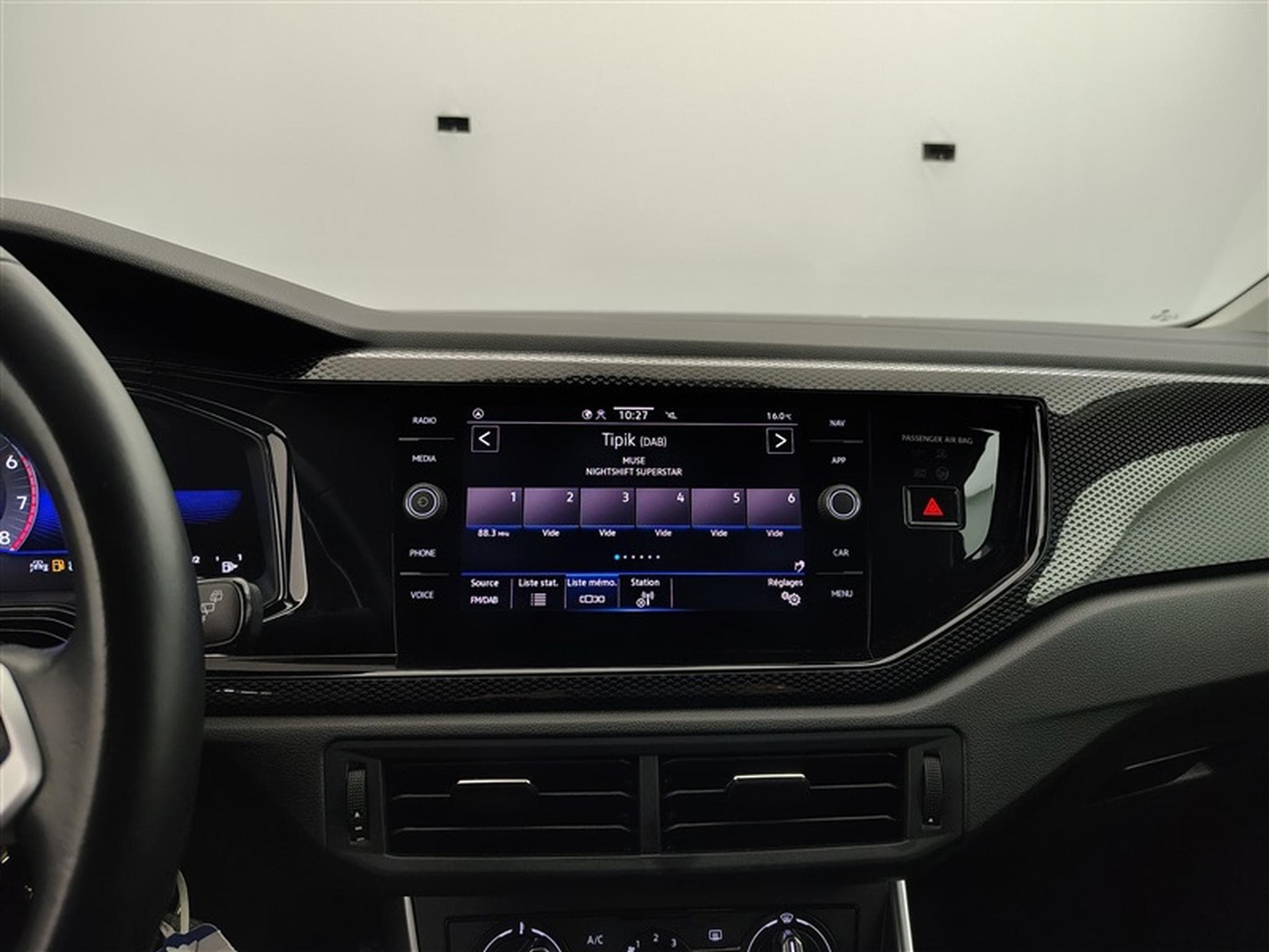 VW Polo 1.0 TSI Life OPF°NAV ° CARPLAY ° PDC AV-AR ° CAM (2024) - Foto 11