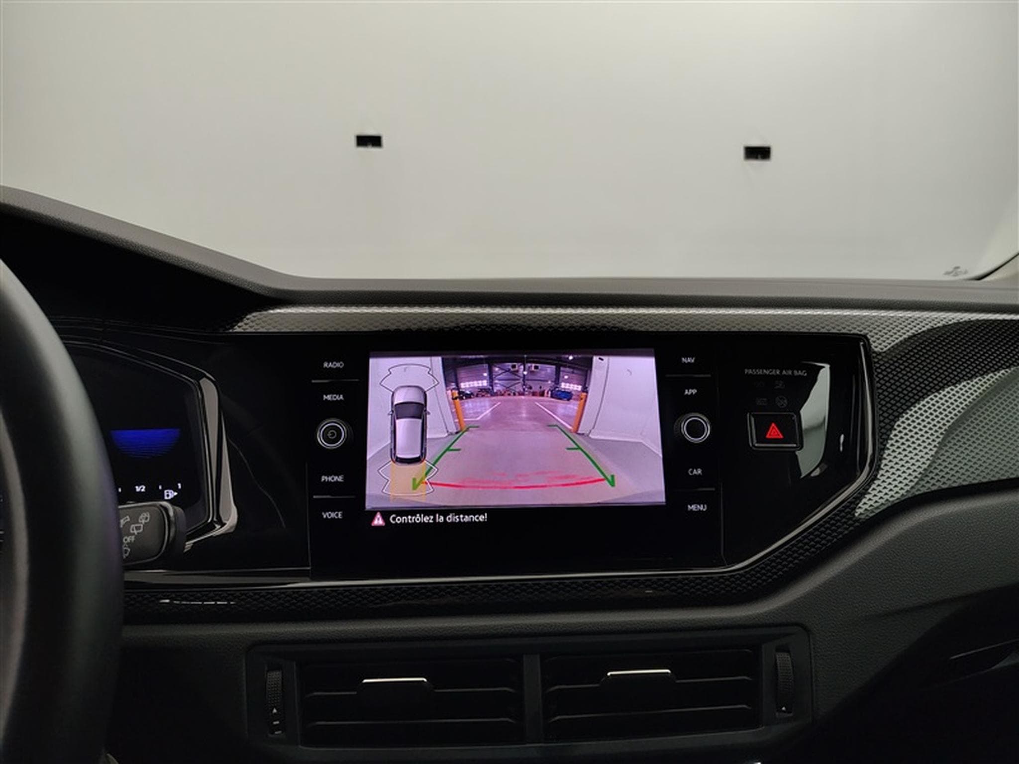 VW Polo 1.0 TSI Life OPF°NAV ° CARPLAY ° PDC AV-AR ° CAM (2024) - Foto 18