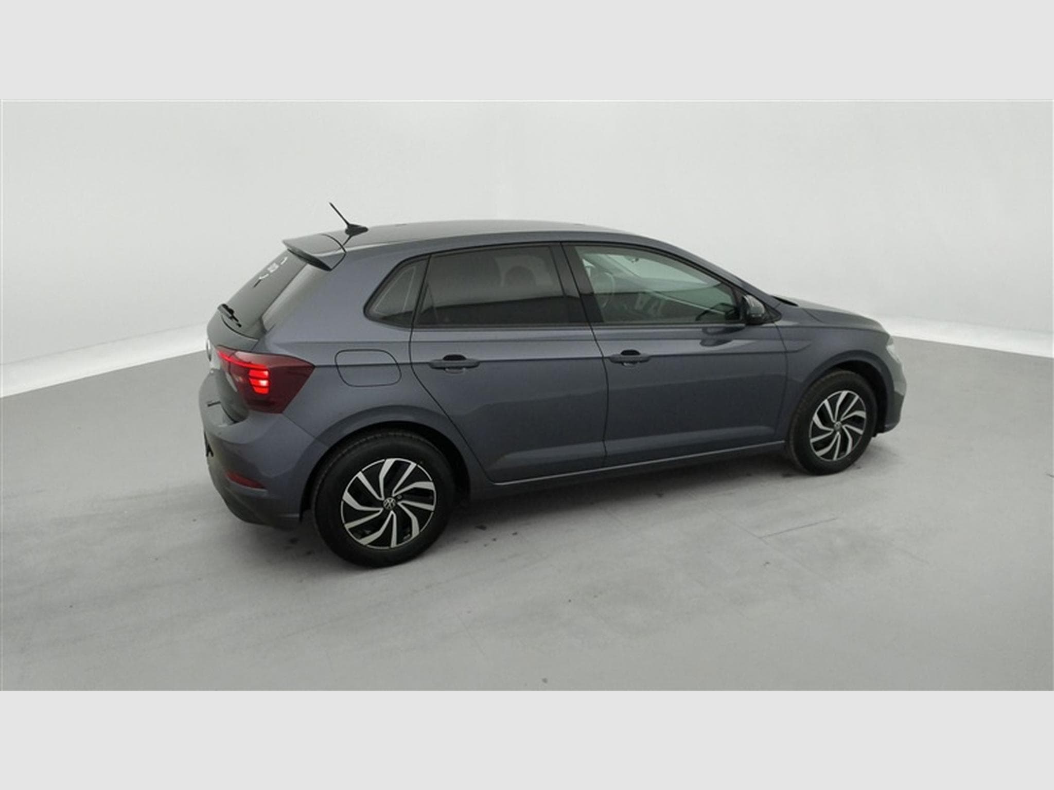 VW Polo 1.0 TSI Life OPF°NAV ° CARPLAY ° PDC AV-AR ° CAM (2024) - Foto 25