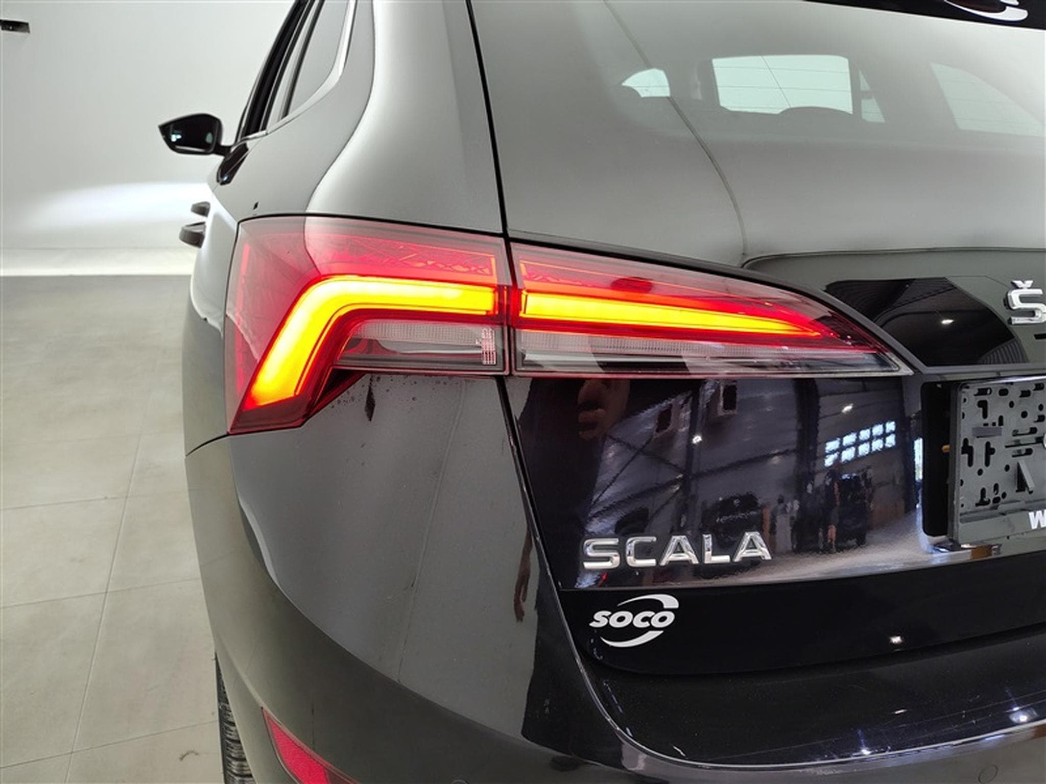 Skoda Scala 1.0 TSI Clever NAVI / CARPLAY / FULL LED (2021) - Photo 16
