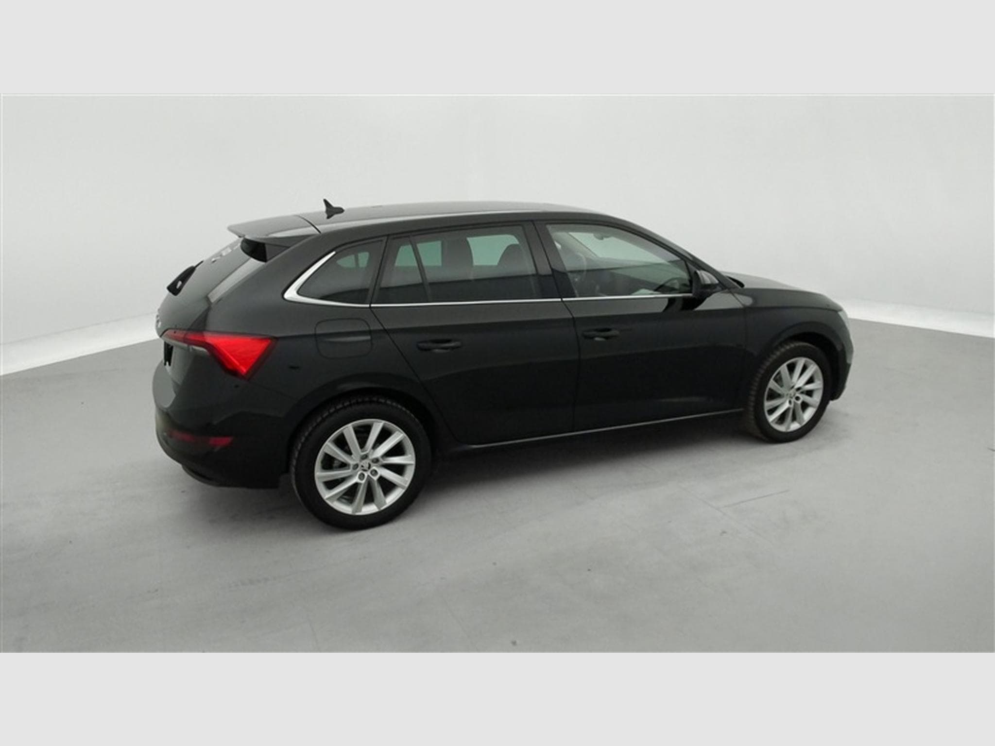 Skoda Scala 1.0 TSI Clever NAVI / CARPLAY / FULL LED (2021) - Photo 25