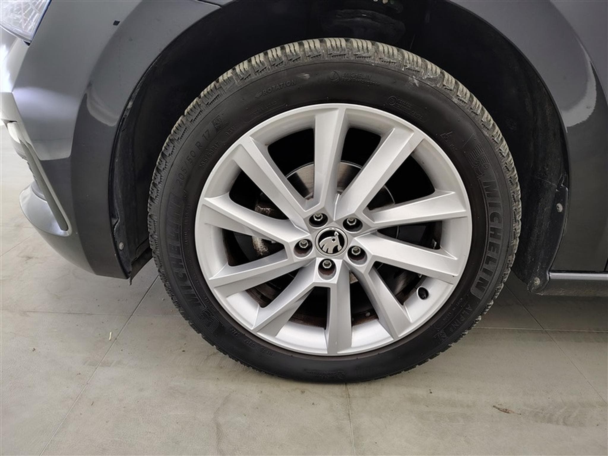 Skoda Scala 1.0 TSI Clever NAVI / CARPLAY / FULL LED (2021) - Photo 6