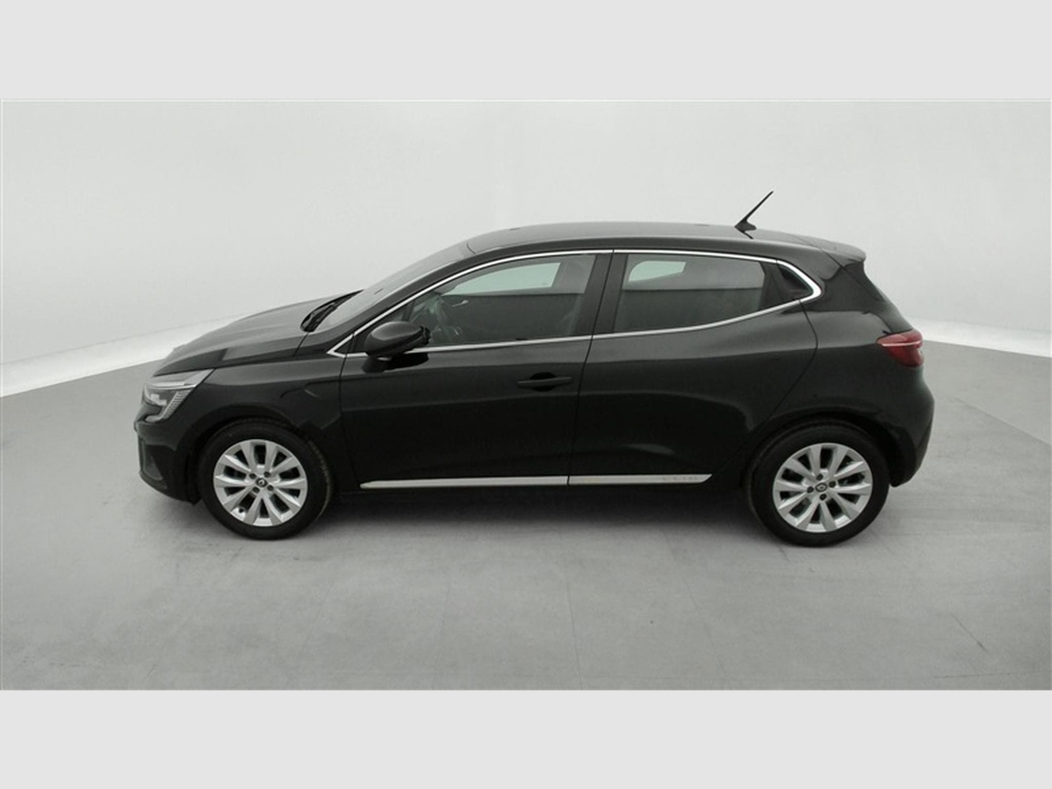 Renault Clio 0.9 TCe 90cv Limited NAVI / KEYLESS / CRUISE / PDC AR /JA16" (2021) - Photo 3