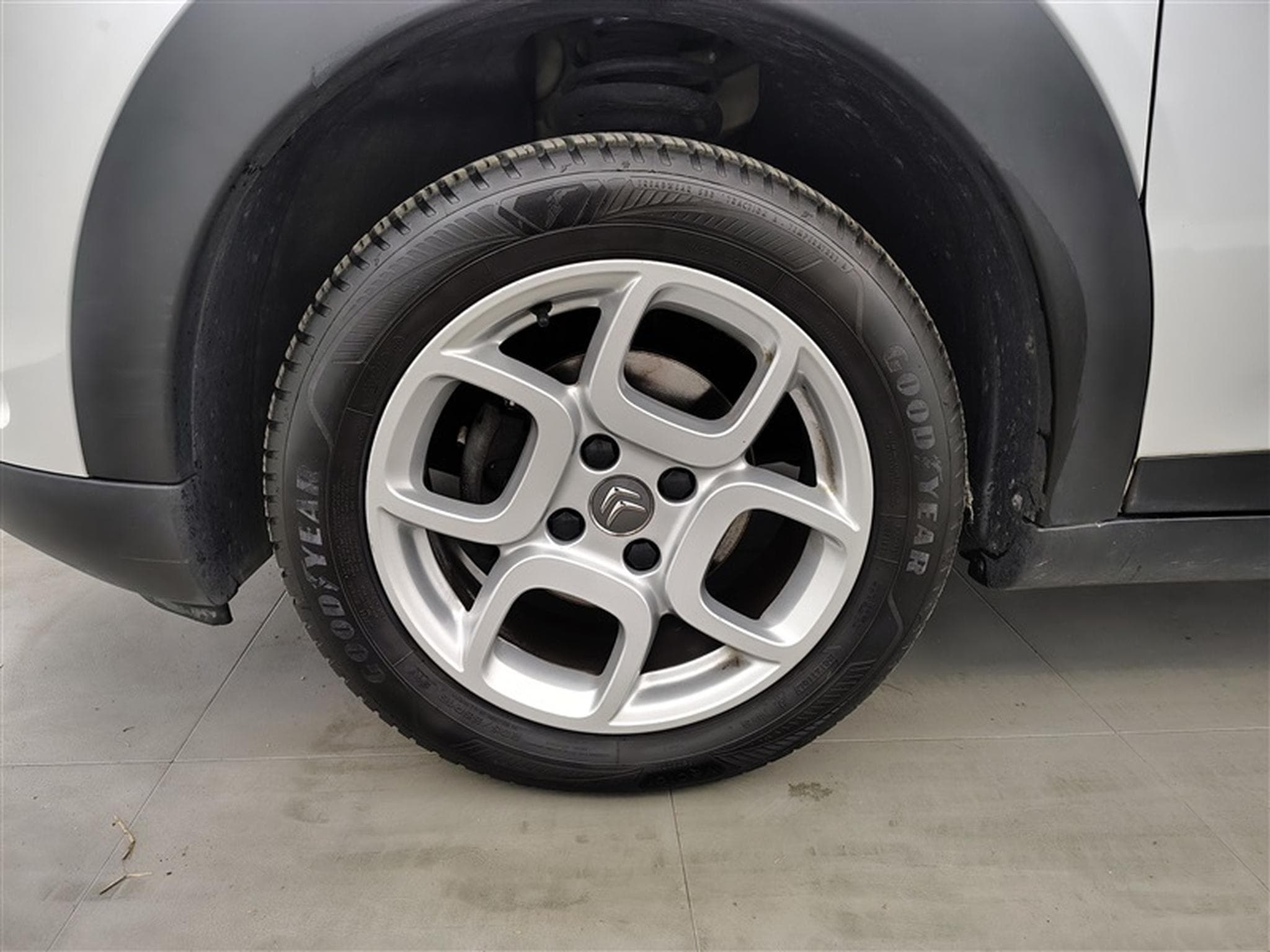 Citroen C4 Cactus 1.2 PureTech Shine (EU6.2) (2020) - Photo 6