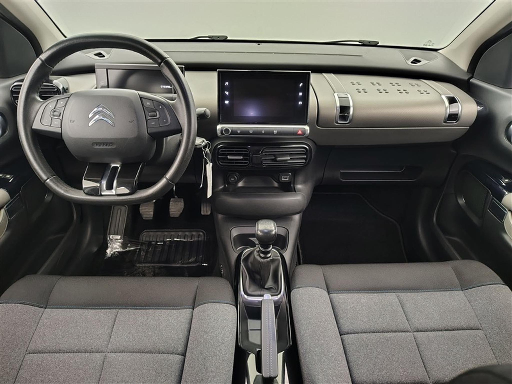 Citroen C4 Cactus 1.2 PureTech Shine (EU6.2) (2020) - Photo 8