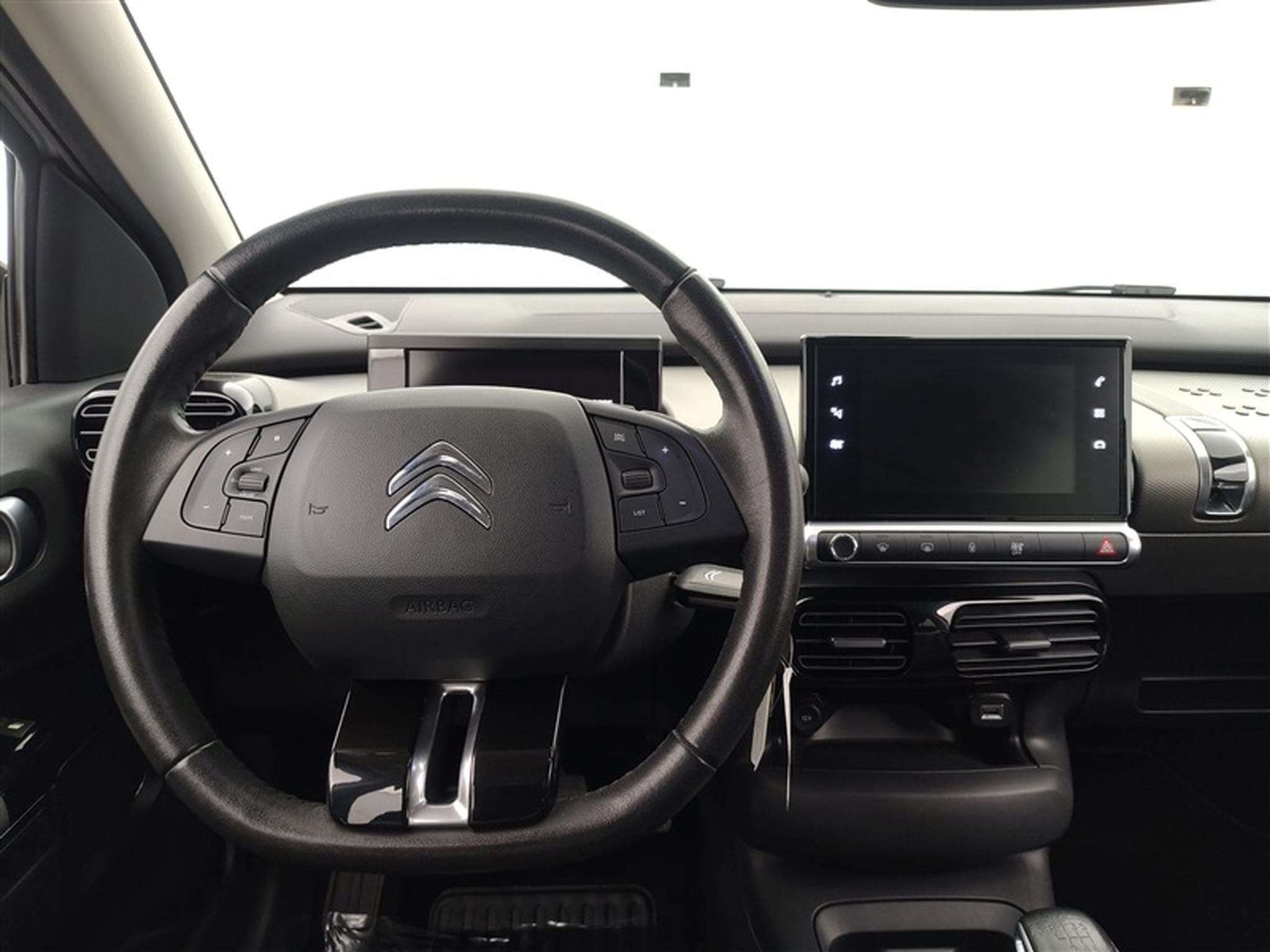 Citroen C4 Cactus 1.2 PureTech Shine (EU6.2) (2020) - Photo 9