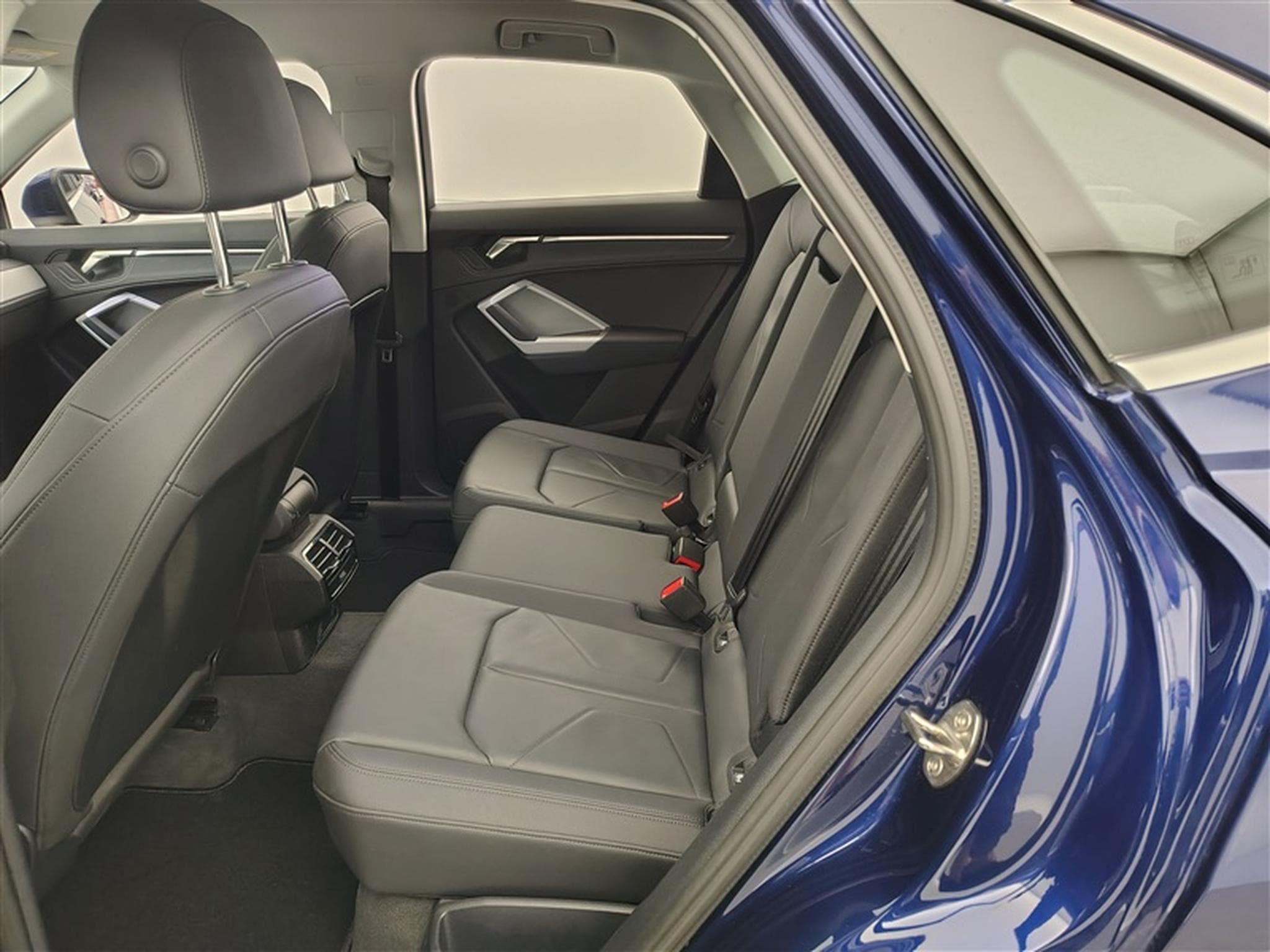 Audi Q3 Sportback 35 TFSI Business Edition Attraction S tronic (2024) - Photo 13