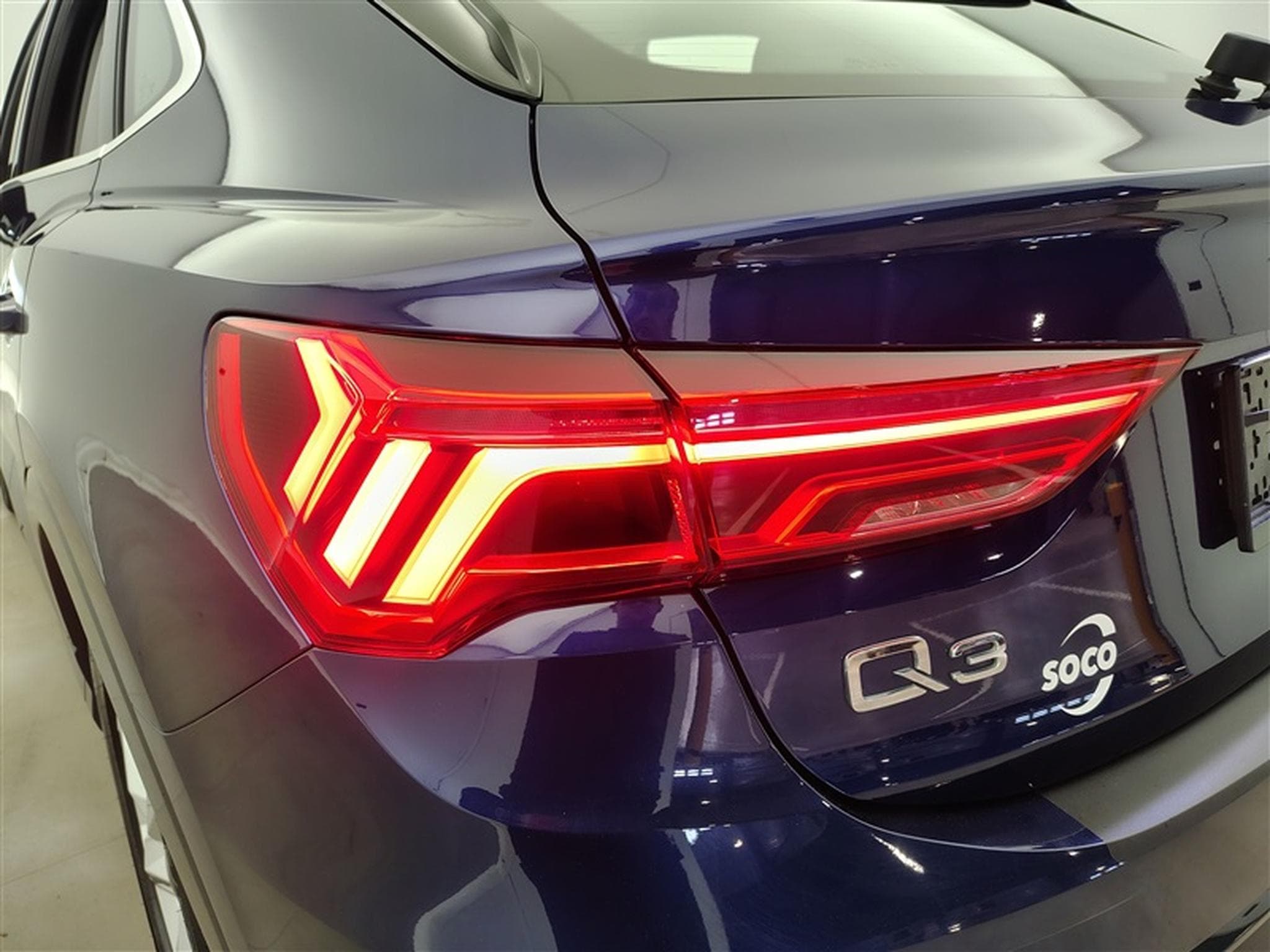 Audi Q3 Sportback 35 TFSI Business Edition Attraction S tronic (2024) - Photo 16