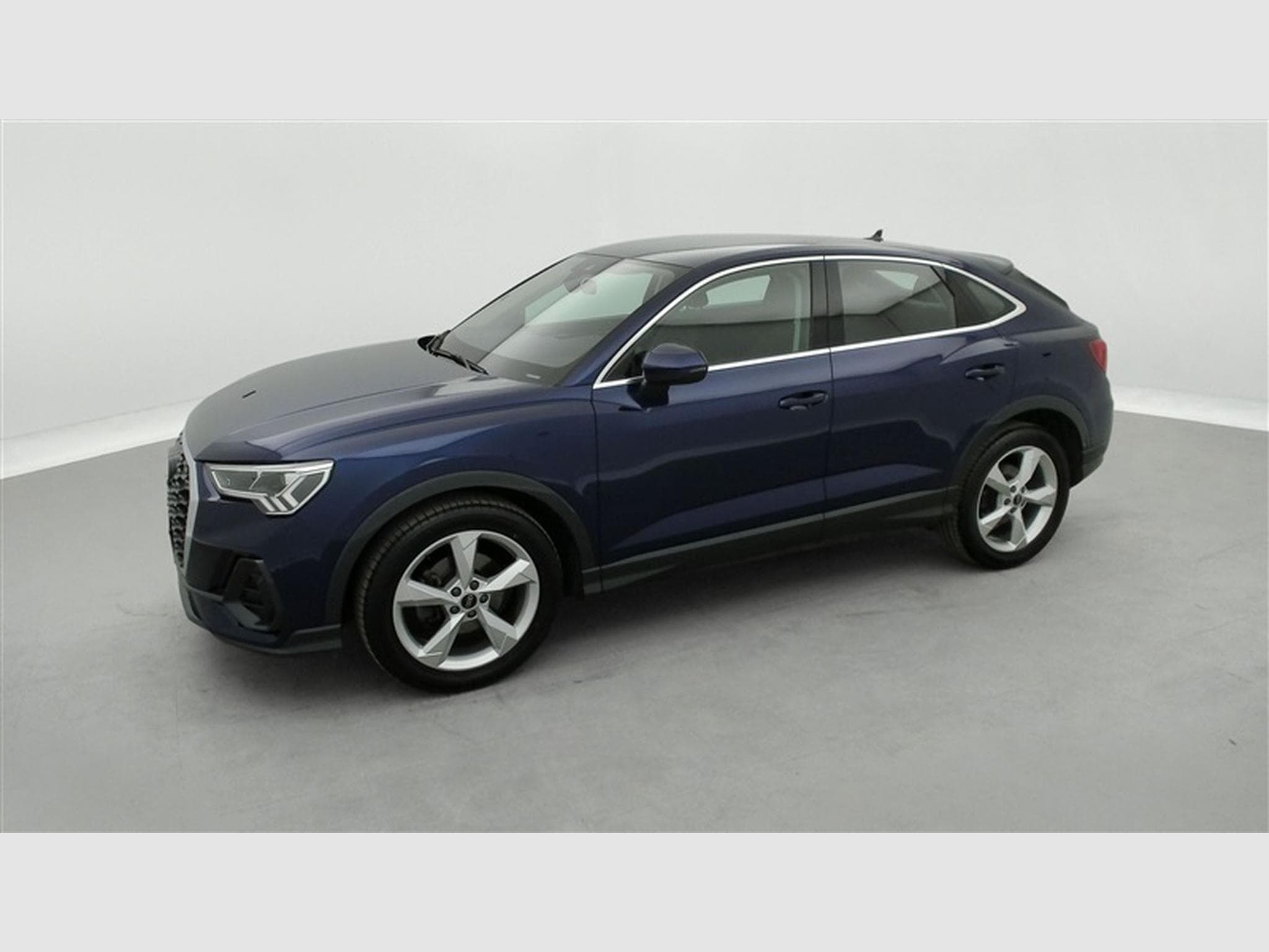 Audi Q3 Sportback 35 TFSI Business Edition Attraction S tronic (2024) - Photo 22