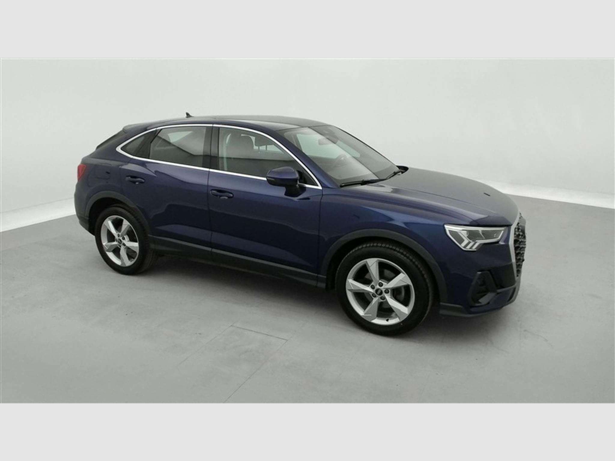Audi Q3 Sportback 35 TFSI Business Edition Attraction S tronic (2024) - Photo 24