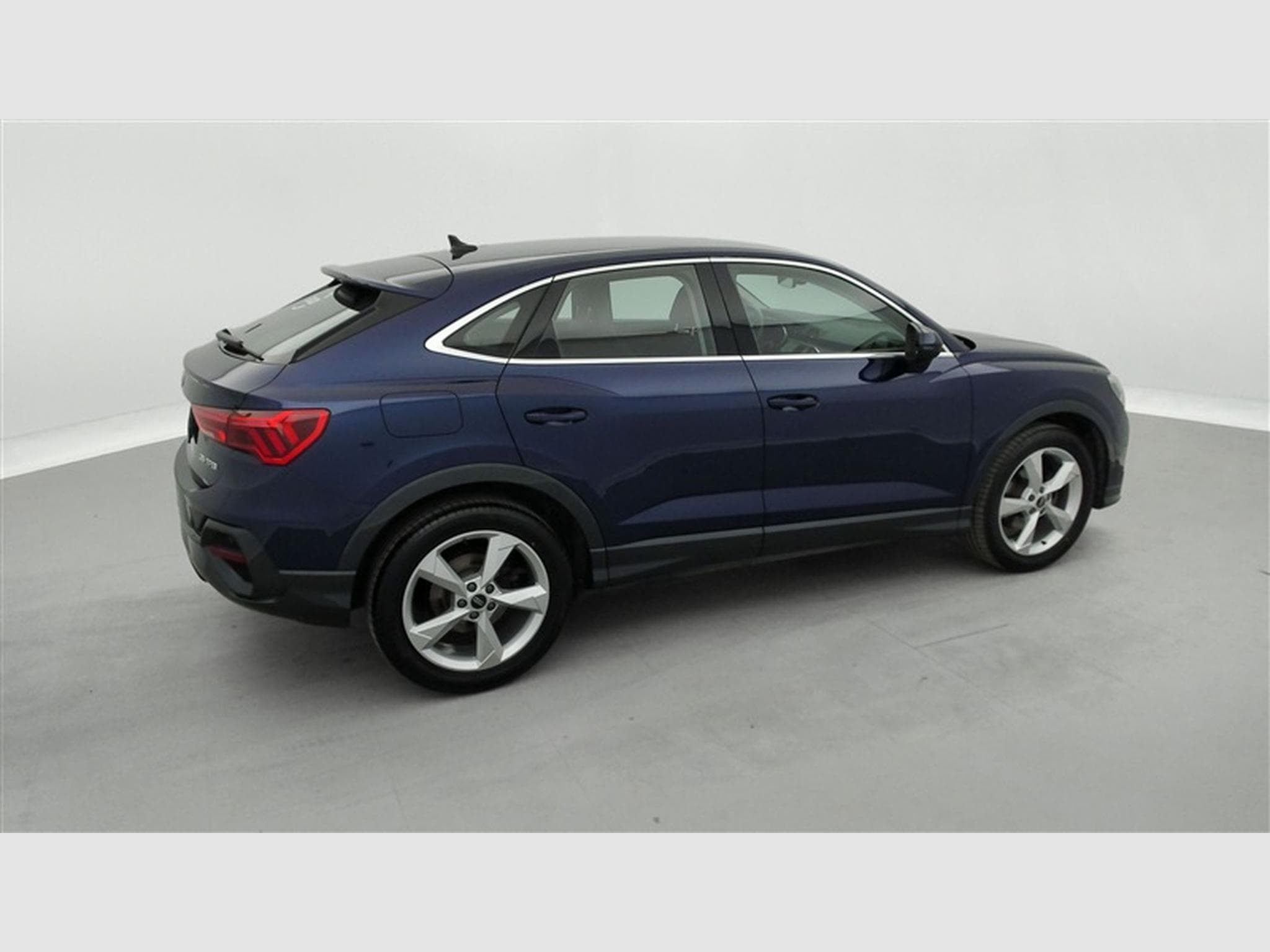 Audi Q3 Sportback 35 TFSI Business Edition Attraction S tronic (2024) - Photo 25