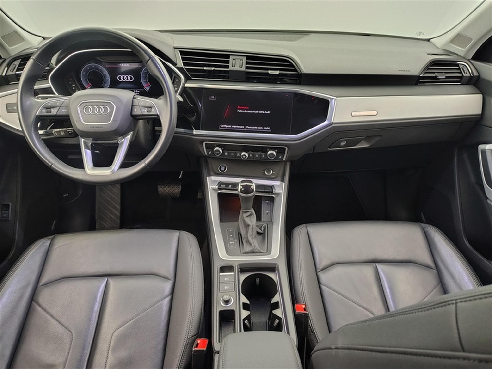 Audi Q3 Sportback 35 TFSI Business Edition Attraction S tronic (2024) - Photo 8