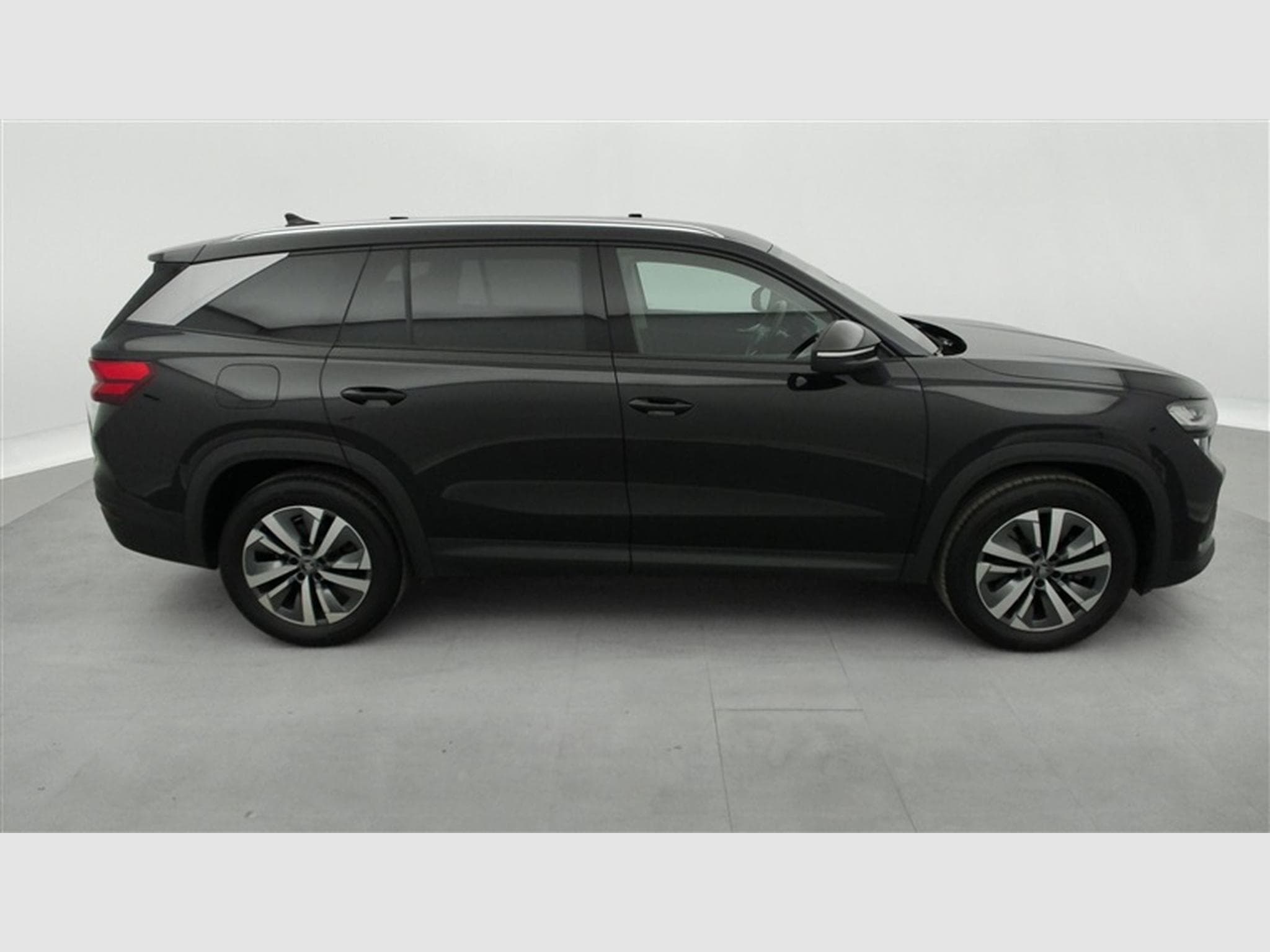 Skoda Kodiaq 1.5 TSI m-HEV 150Cv DSG Selection 7PL / CARPLAY / CAMERA (2025) - Photo 24