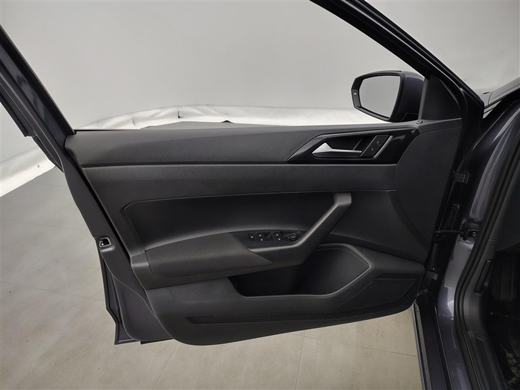 VW Polo 1.0 MPI (2024) - Photo 16