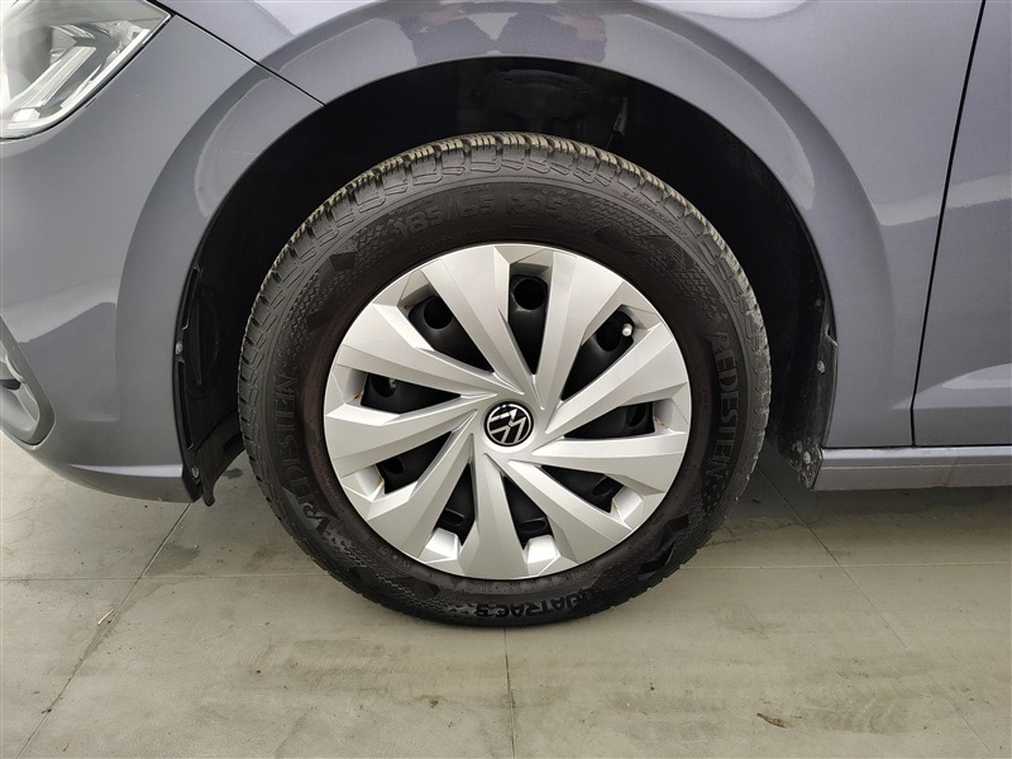 VW Polo 1.0 MPI (2024) - Photo 6