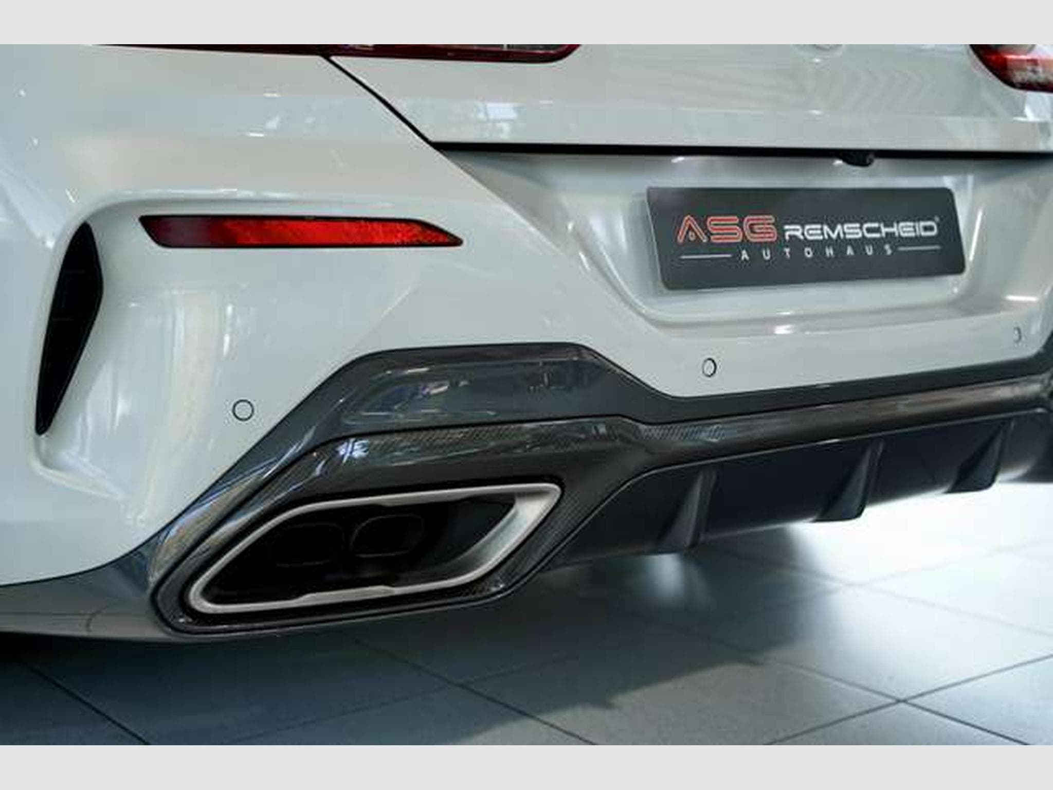 BMW M850 i xD Gran Coupé *YIDO*Pano*B&W*HUD*Deutsch (2020) - Photo 13