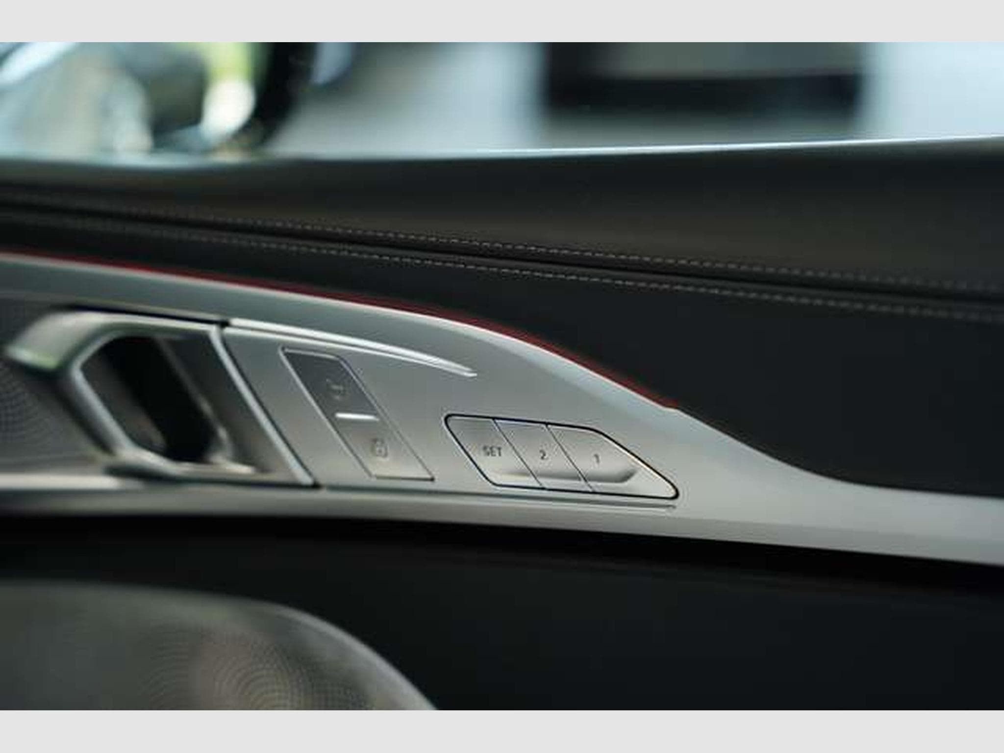 BMW M850 i xD Gran Coupé *YIDO*Pano*B&W*HUD*Deutsch (2020) - Photo 18