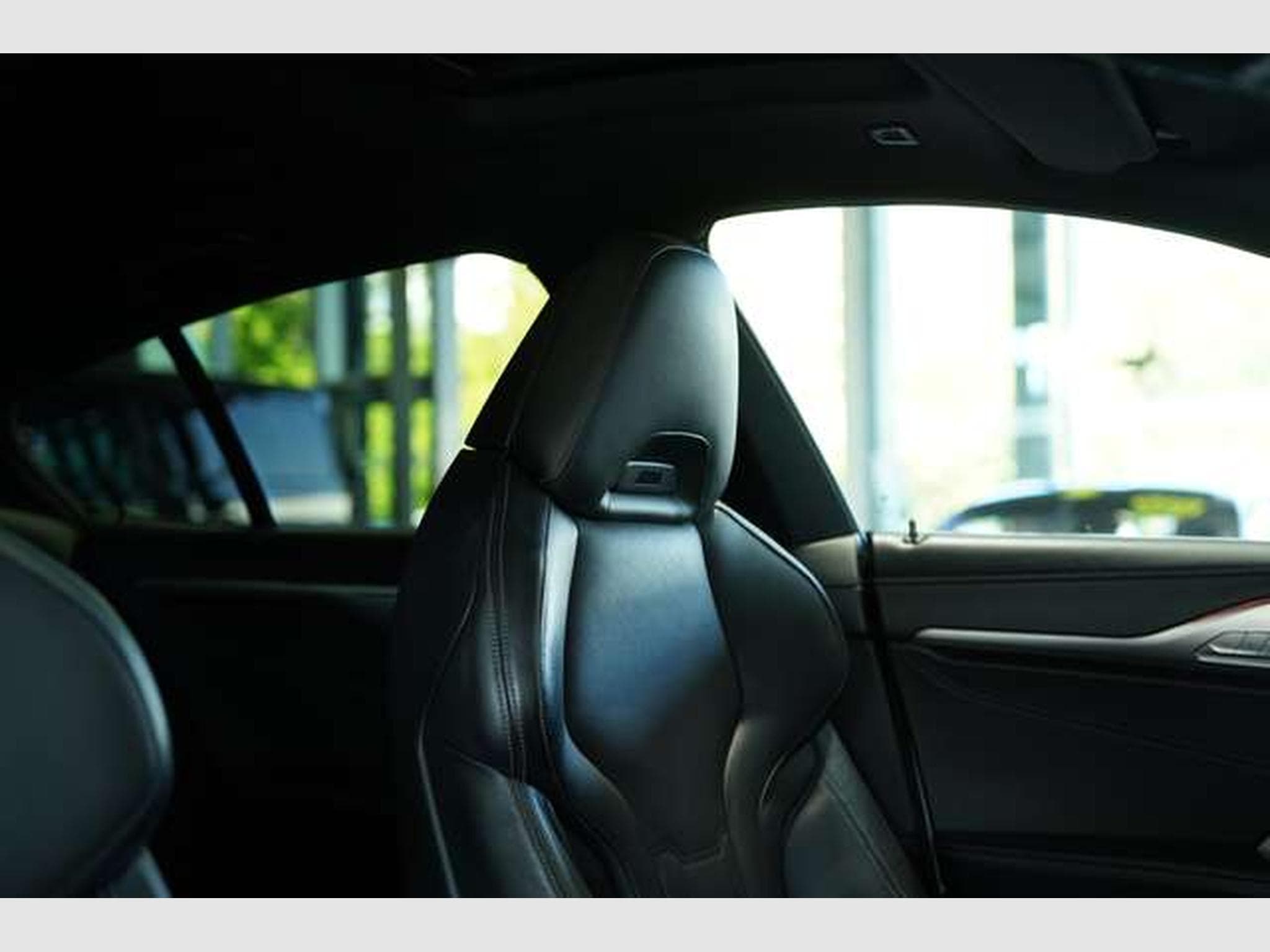 BMW M850 i xD Gran Coupé *YIDO*Pano*B&W*HUD*Deutsch (2020) - Photo 21