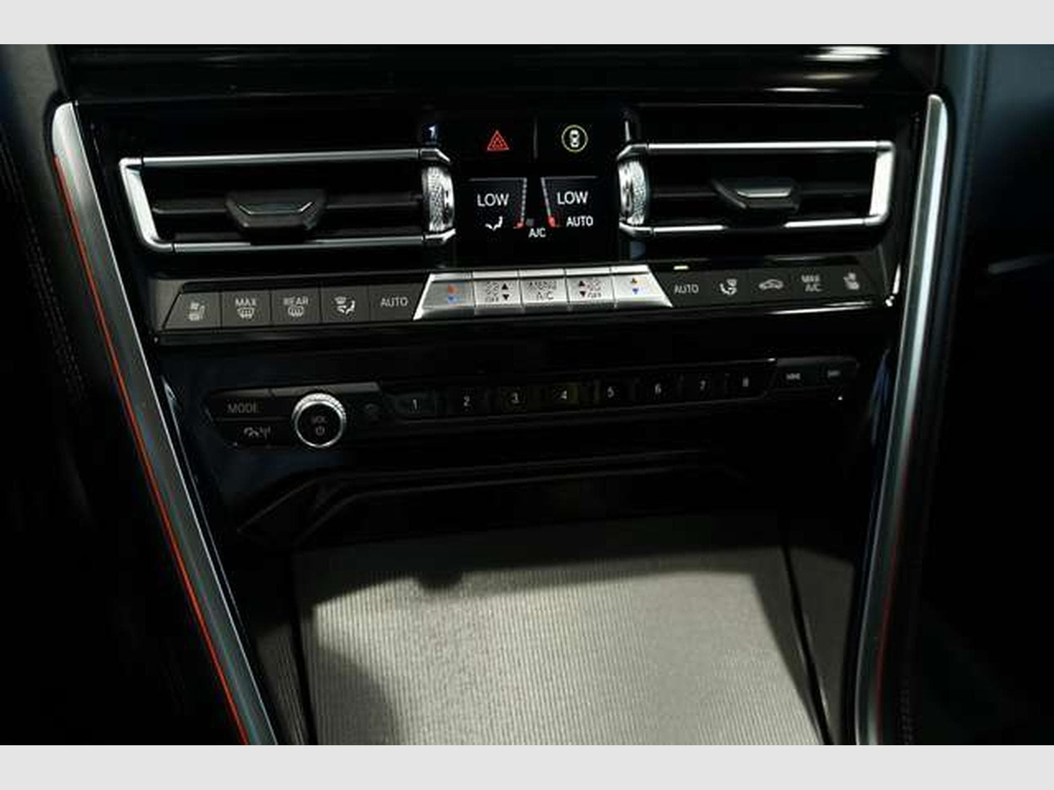 BMW M850 i xD Gran Coupé *YIDO*Pano*B&W*HUD*Deutsch (2020) - Photo 35