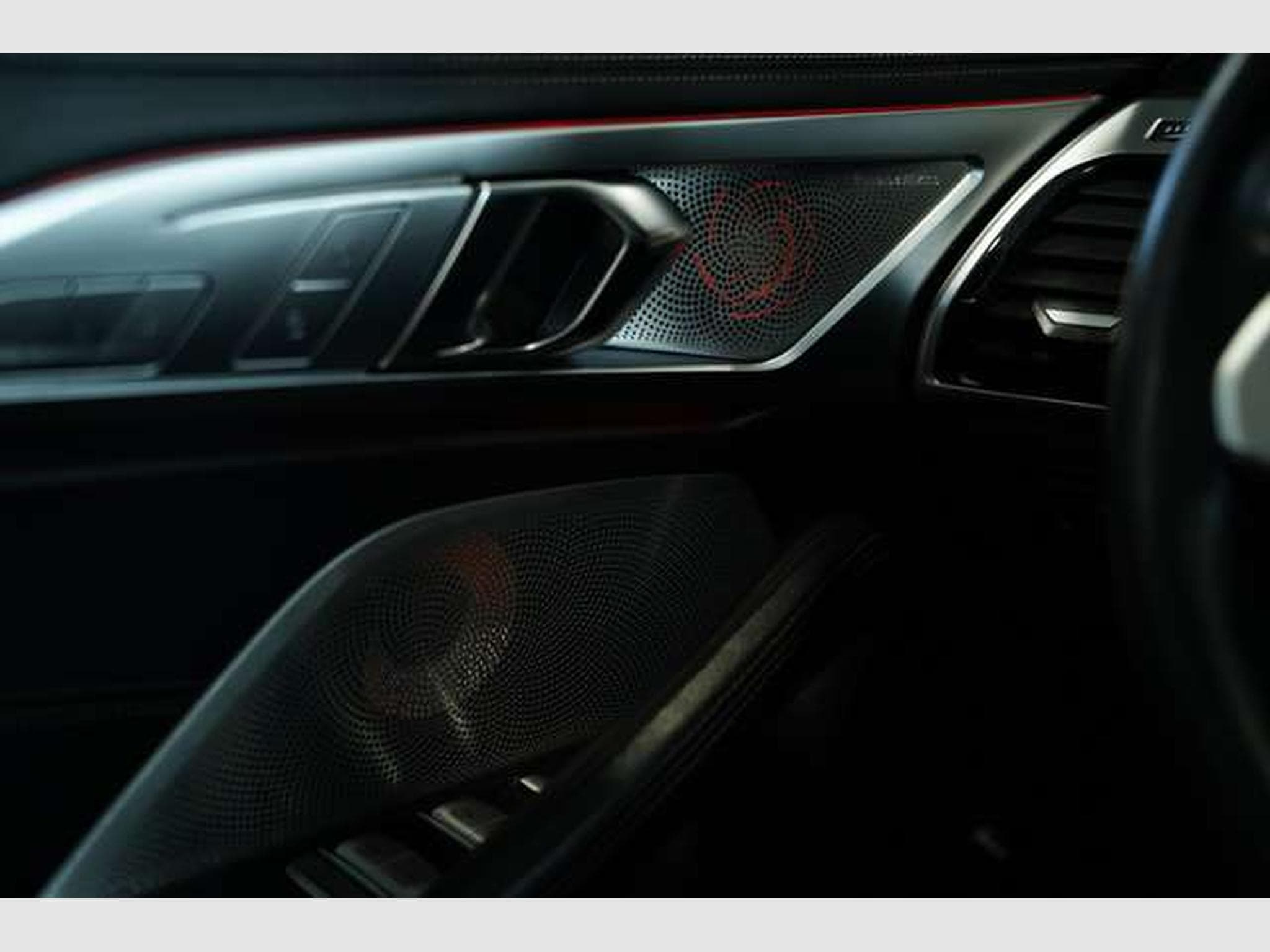 BMW M850 i xD Gran Coupé *YIDO*Pano*B&W*HUD*Deutsch (2020) - Photo 36