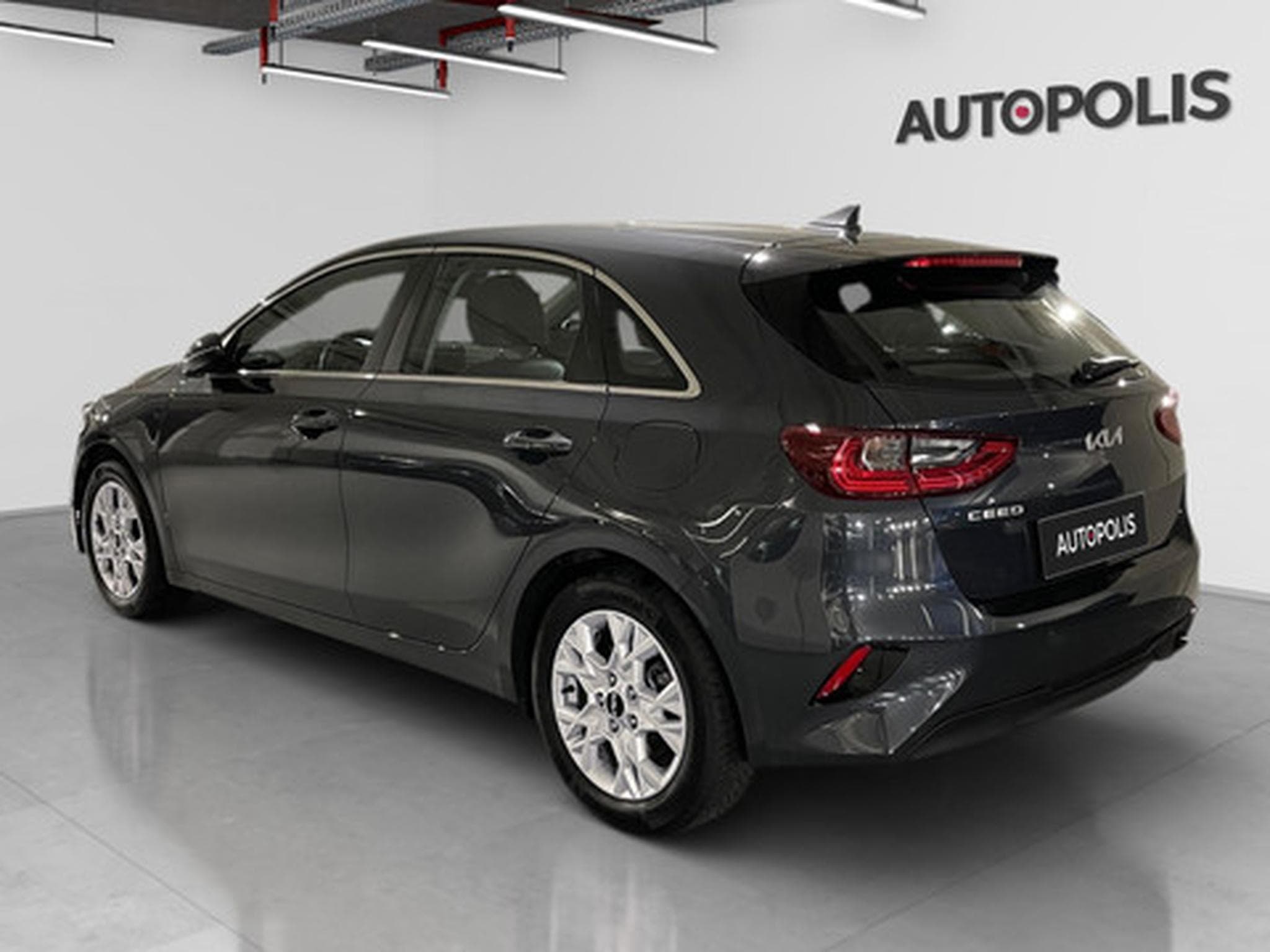 Kia Ceed 1.0 T-GDI PULSE (2024) - Photo 13