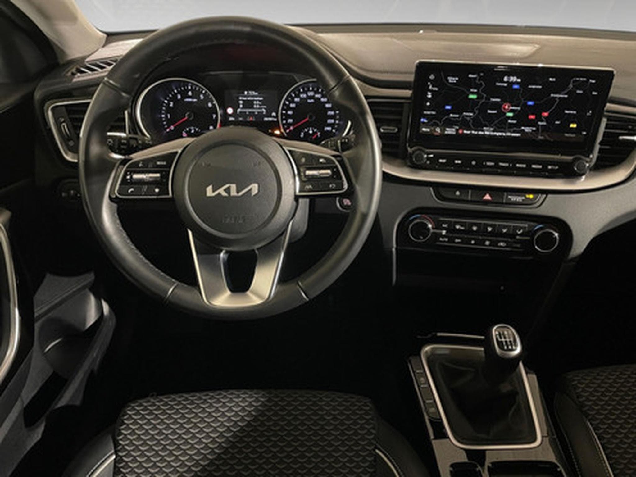 Kia Ceed 1.0 T-GDI PULSE (2024) - Photo 6