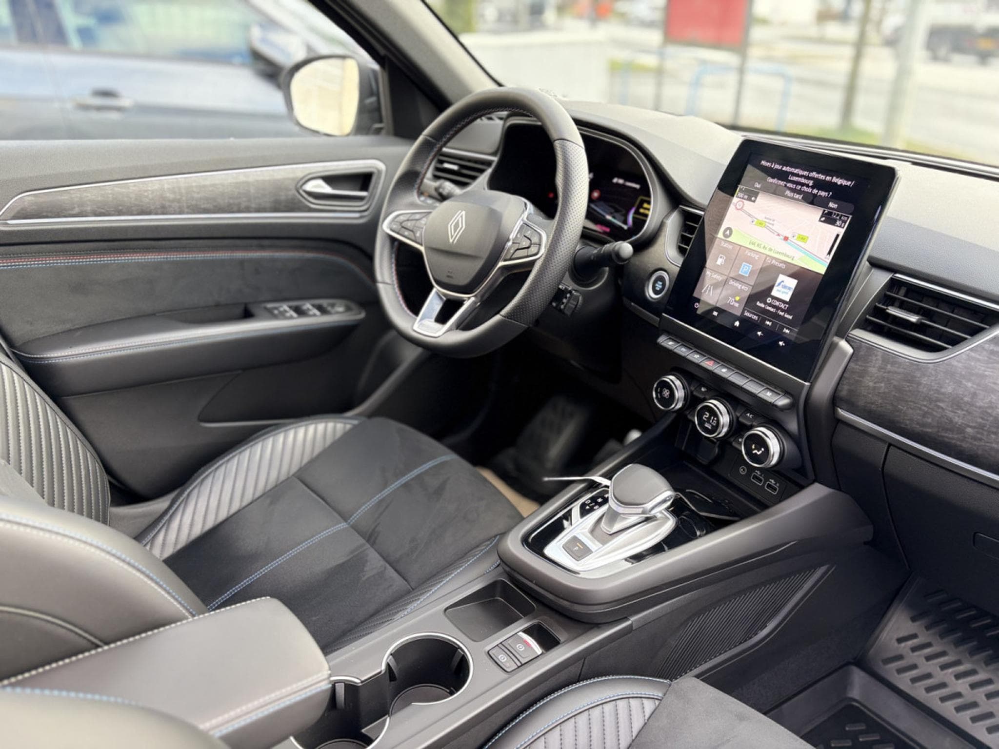 Renault Arkana 1.6 E-TECH FULL HYBRID 145 ESPRIT ALPINE GARANTIE 2 ANS CONS (2024) - Photo 6