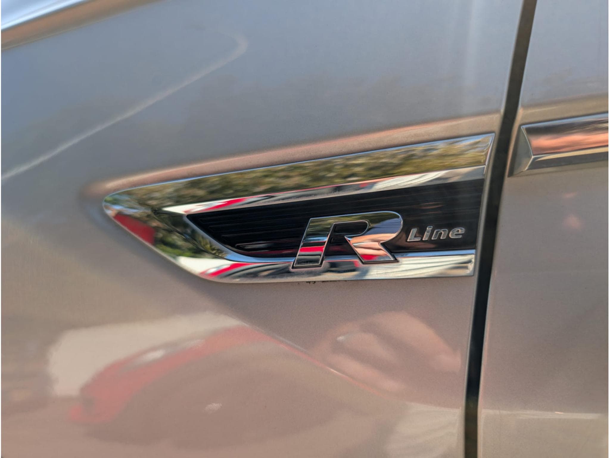 VW Tiguan 2.0 BITDI 240CH 4MOTION R-LINE DSG * GARANTIE 36 MOIS* (2019) - Photo 16