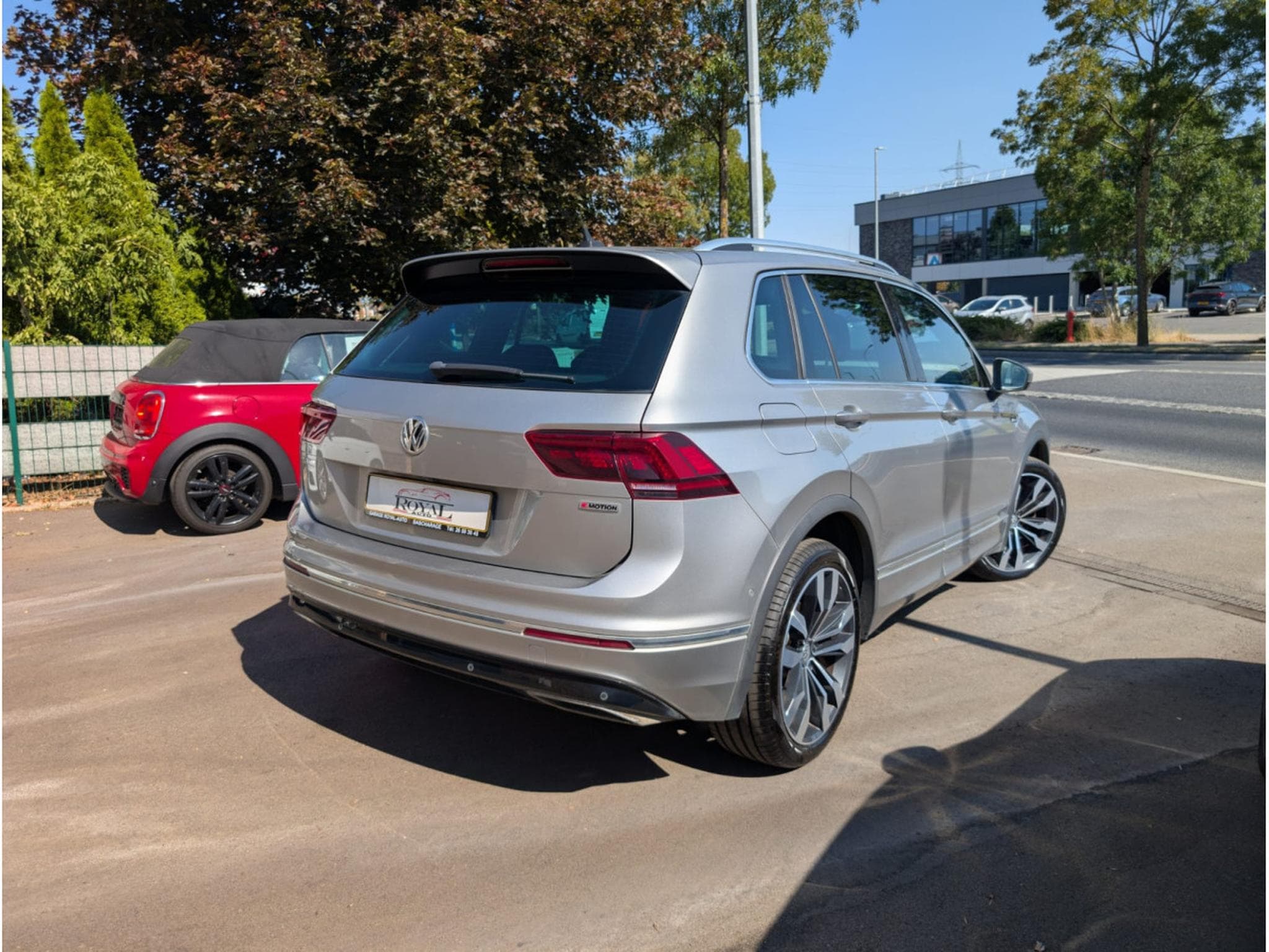 VW Tiguan 2.0 BITDI 240CH 4MOTION R-LINE DSG * GARANTIE 36 MOIS* (2019) - Photo 2