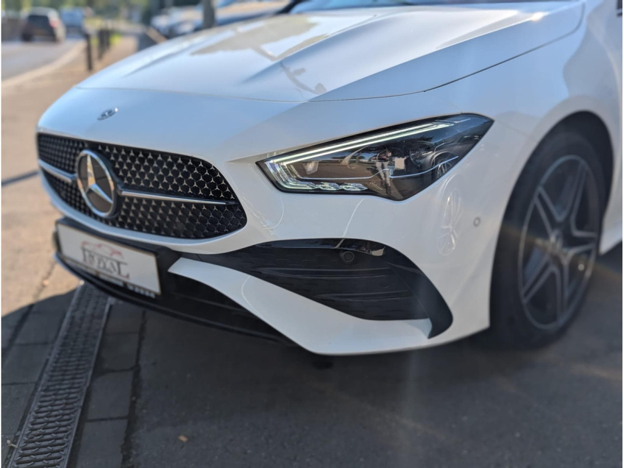 Mercedes CLA 200 Shooting Brake AMG LINE * CAMERA 360 * PANORAMA * 7G-DCT (2025) - Photo 18