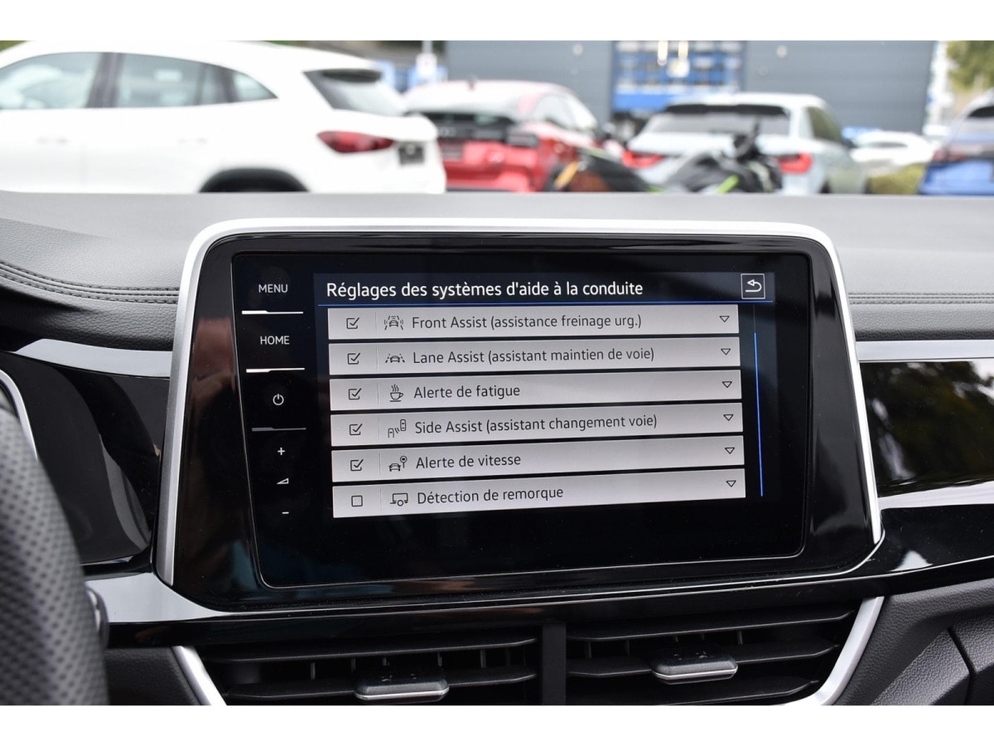 VW T-Roc Cabrio 1.5 TSI R-Line CUIR TRAVEL SIDE CHFF ADD MATRIX CAM (2025) - Photo 14