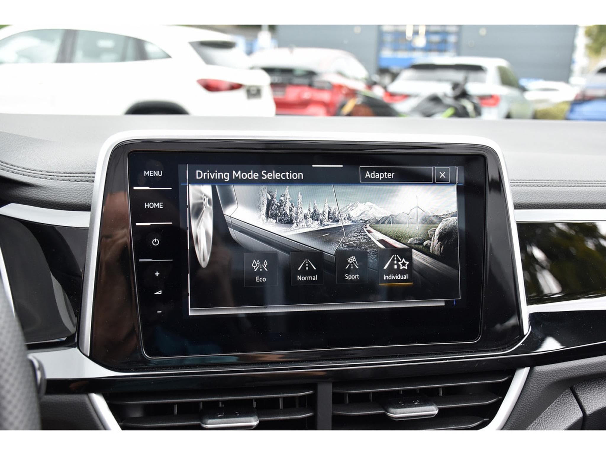 VW T-Roc Cabrio 1.5 TSI R-Line CUIR TRAVEL SIDE CHFF ADD MATRIX CAM (2025) - Photo 16